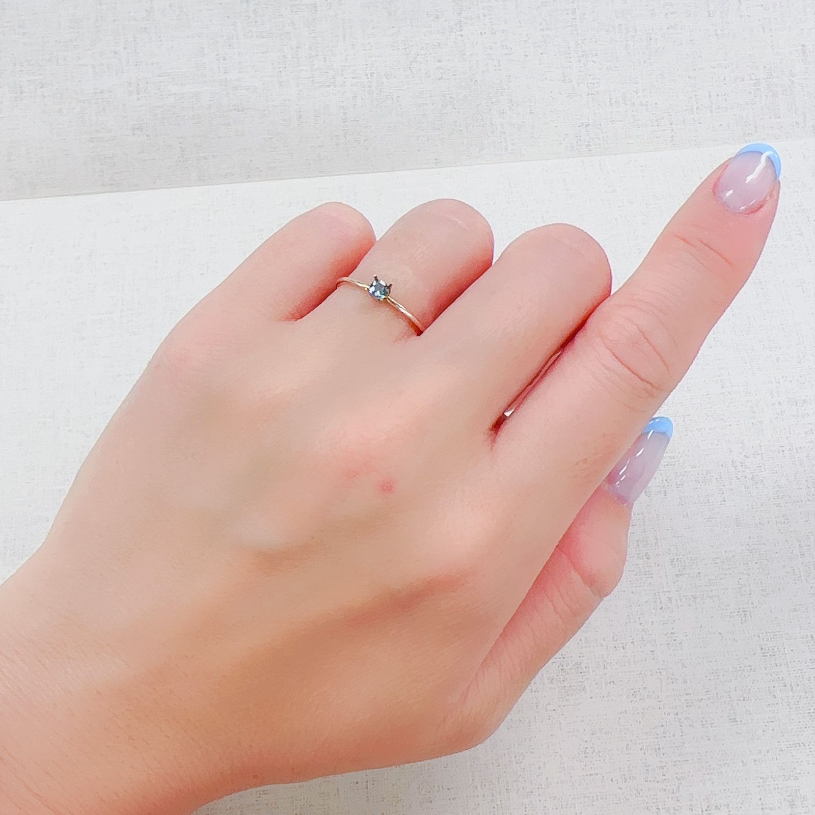 アレキサンドライト(宝石名アレキサンドライト)ブラジル産/EmeraldMains社製 0.122ct ソ付(彩珠)[230522062]3x3mm前後