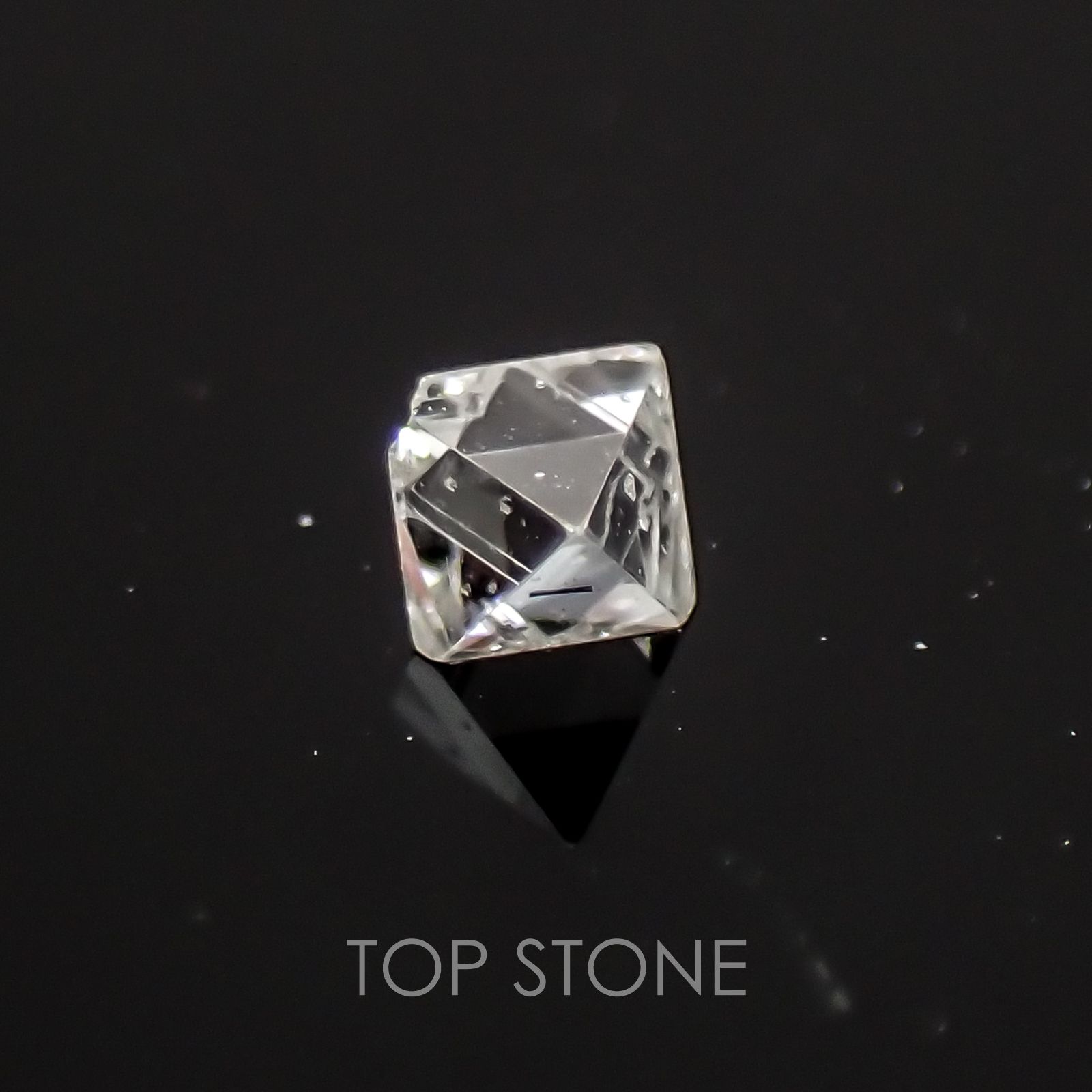 ソーヤブルダイヤモンド 原石 ロシア産 ルース 0.049ct[210310112]2.5×2mm前後