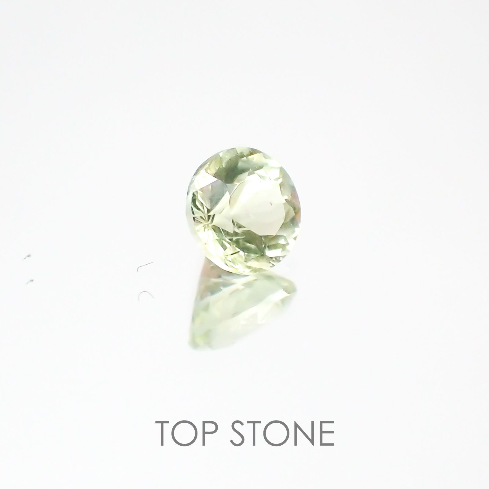 ブラジリアナイト ブラジル産 ルース 0.28ct[20118339]4.1×4mm前後
