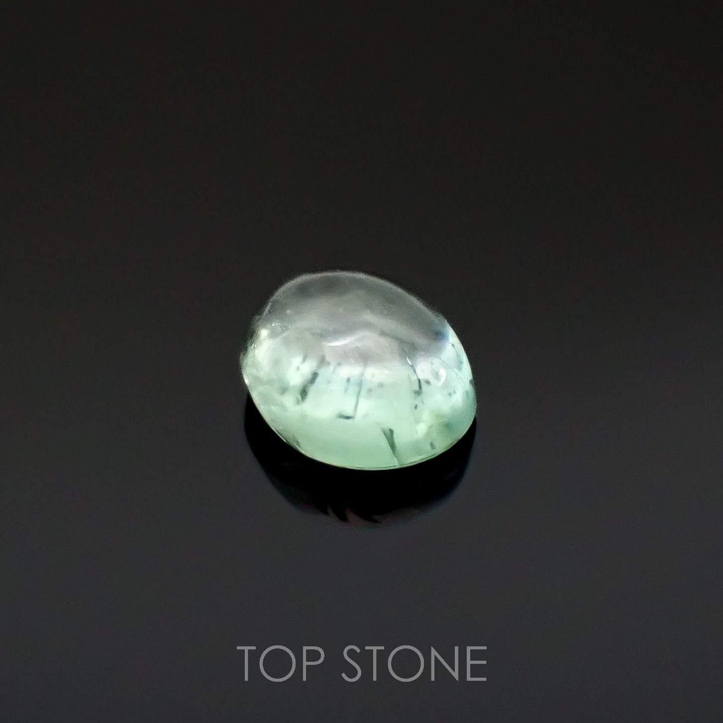 ブルーコーネルピン(宝石名コーネルピン)タンザニア産 0.31ct 識別済[220817347]4.5x3.7mm前後