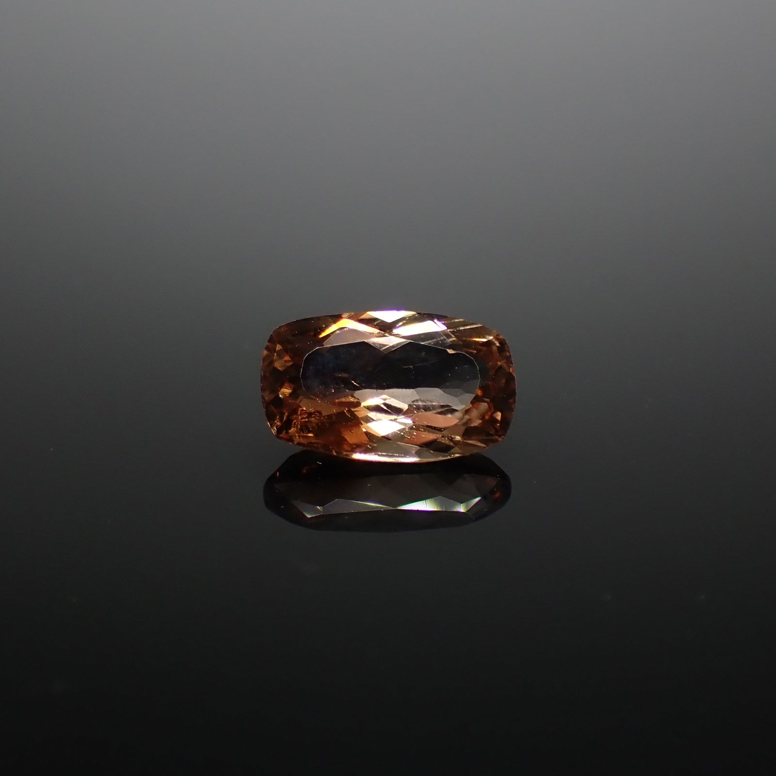 バイカラートパーズ ブラジル産 3.67ct [241129456]11.9x7.2mm前後