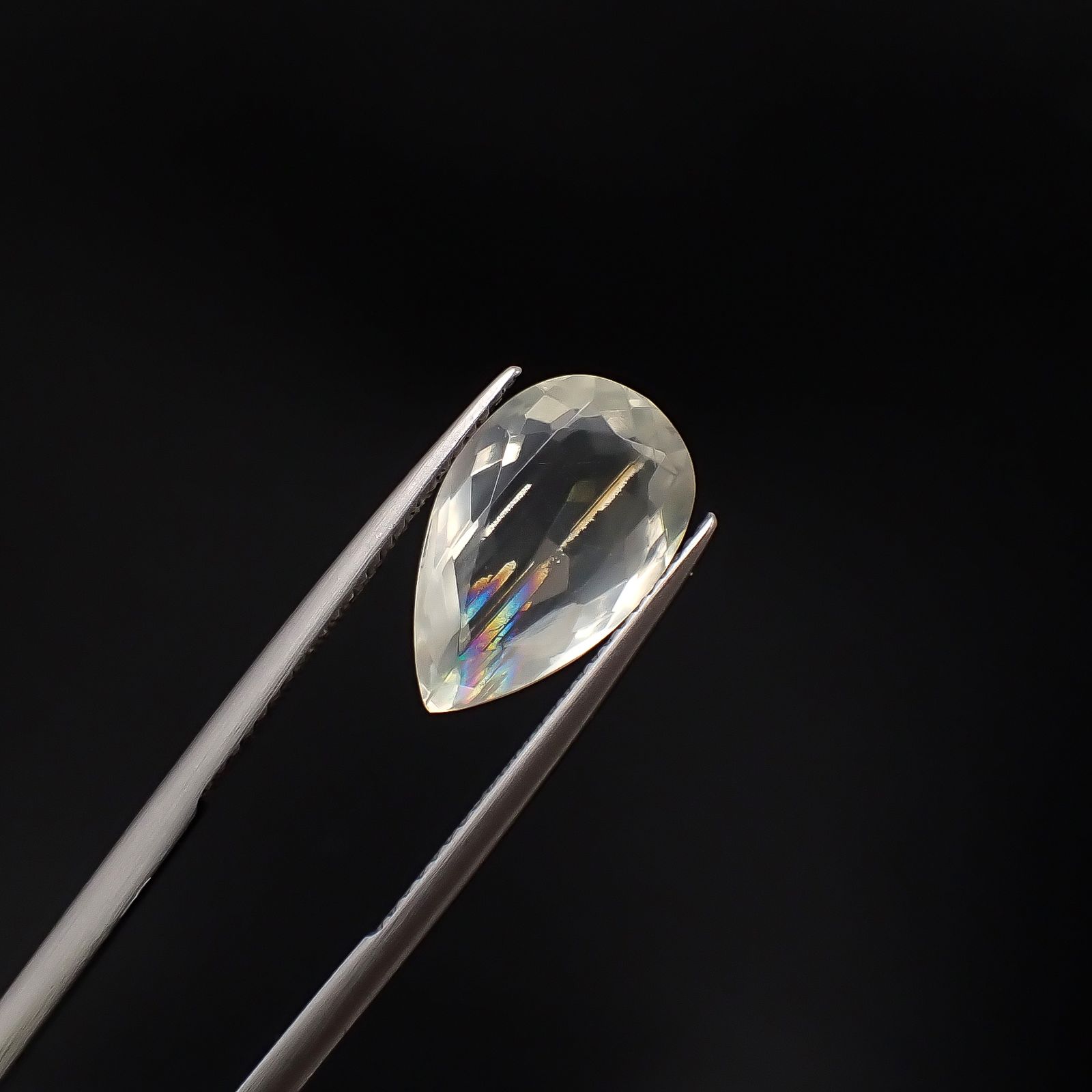 マラウイムーンストーン マラウイ共和国産 5.14ct / 15x9.3mm前後 [260331828]
