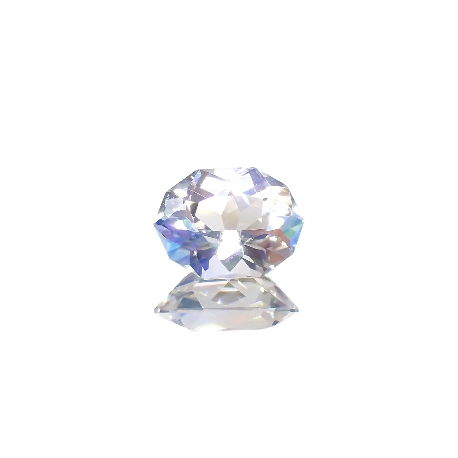 ◇カスタムカット◇レインボームーンストーン マダガスカル産 1.02ct / 7.8x5.9mm前後 [260523434]