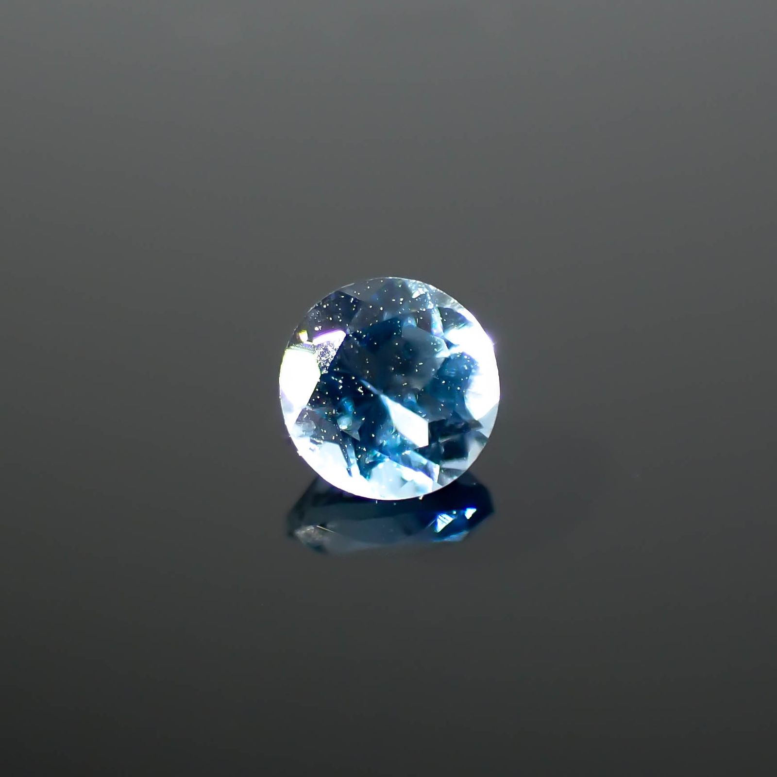 サンタマリアアクアマリン(宝石名アクアマリン)ブラジル産 0.17ct 識別済[240226022]3.5x3.5mm前後