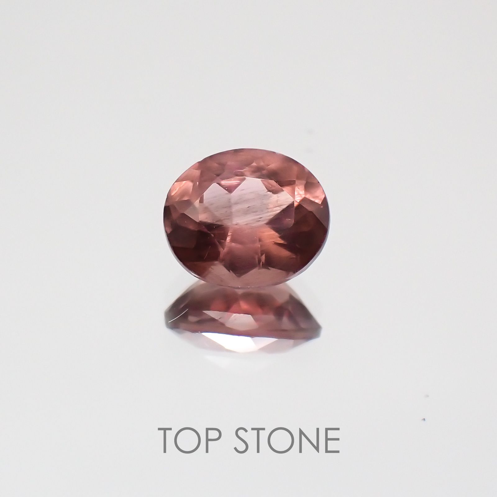 ピンクアパタイト(宝石名アパタイト) ブラジル産 ルース 0.73ct 識別済[21029859]6×5.3mm前後