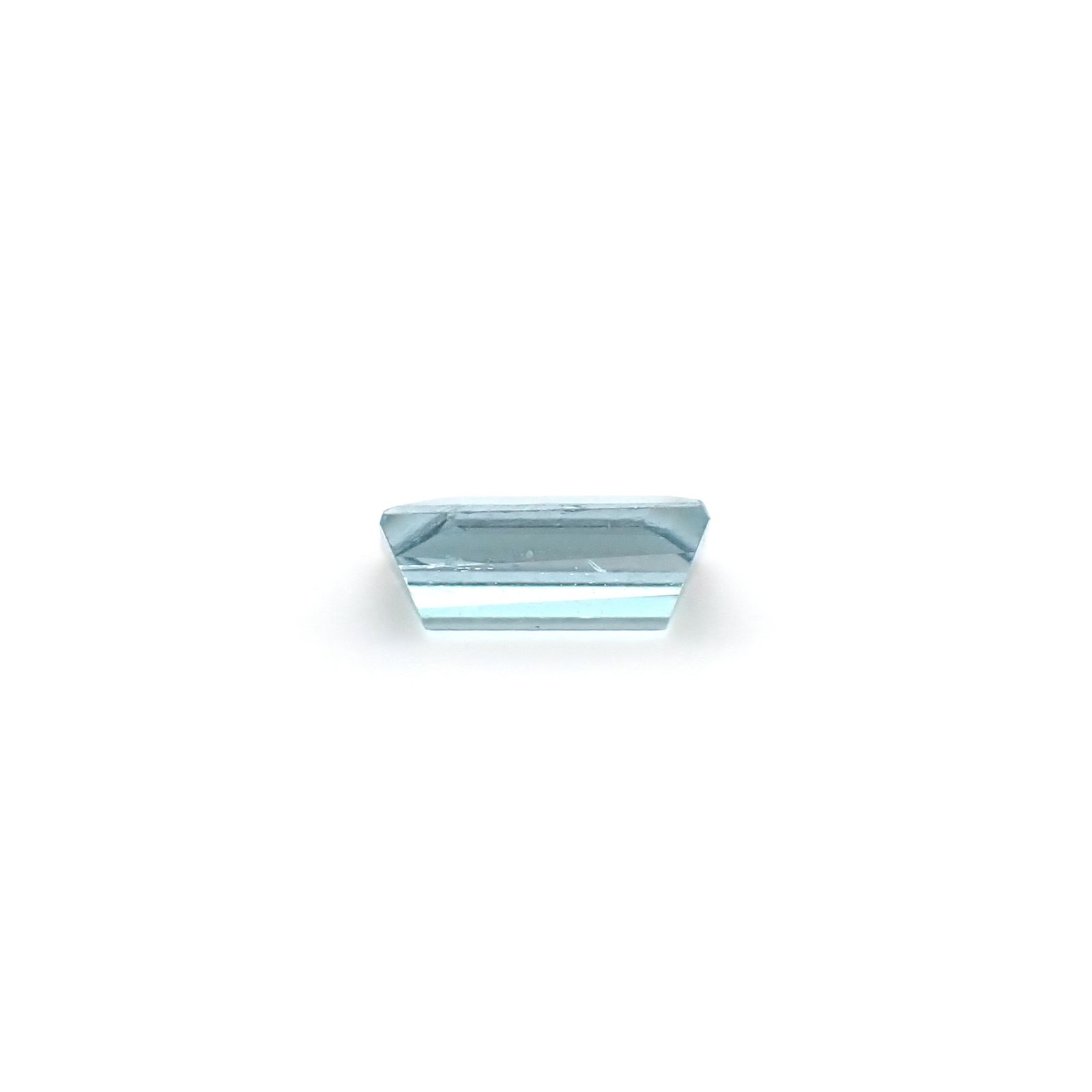 グランディディエライト(宝石名グランディディエライト)マダガスカル産 識別済 0.23ct / 4.8x2.8mm前後 [260826591]