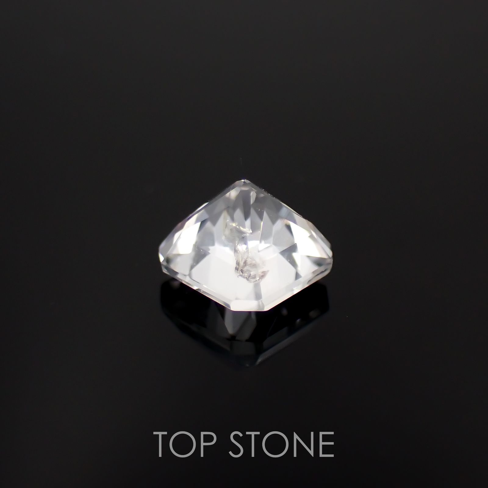 フェナカイト(宝石名フェナカイト)マダガスカル/ブラジル産 0.87ct 識別済[221119138]5.3x5.3mm前後