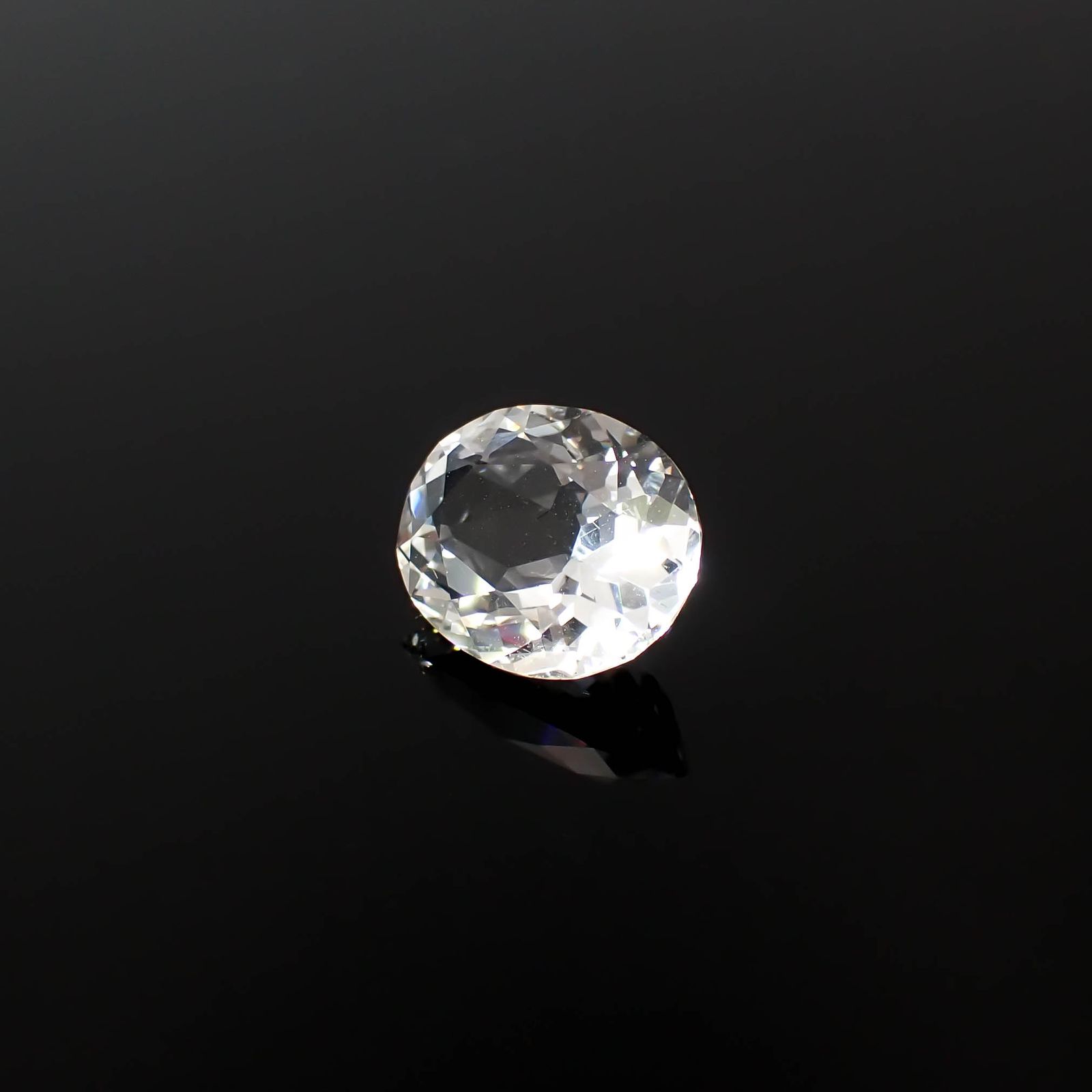 オーソクレース(宝石名ホワイト・オーソクレース)マダガスカル産 2.94ct 識別済[240627999]11x9mm前後
