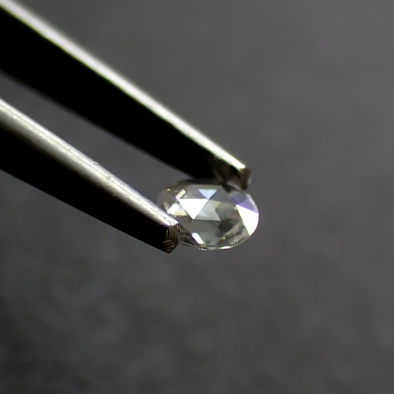 ◇ローズカット◇ダイヤモンド SI-VS / D-G(宝石名ダイアモンド) 0.042ct 識別済[210610908]2.9×2.9mm前後