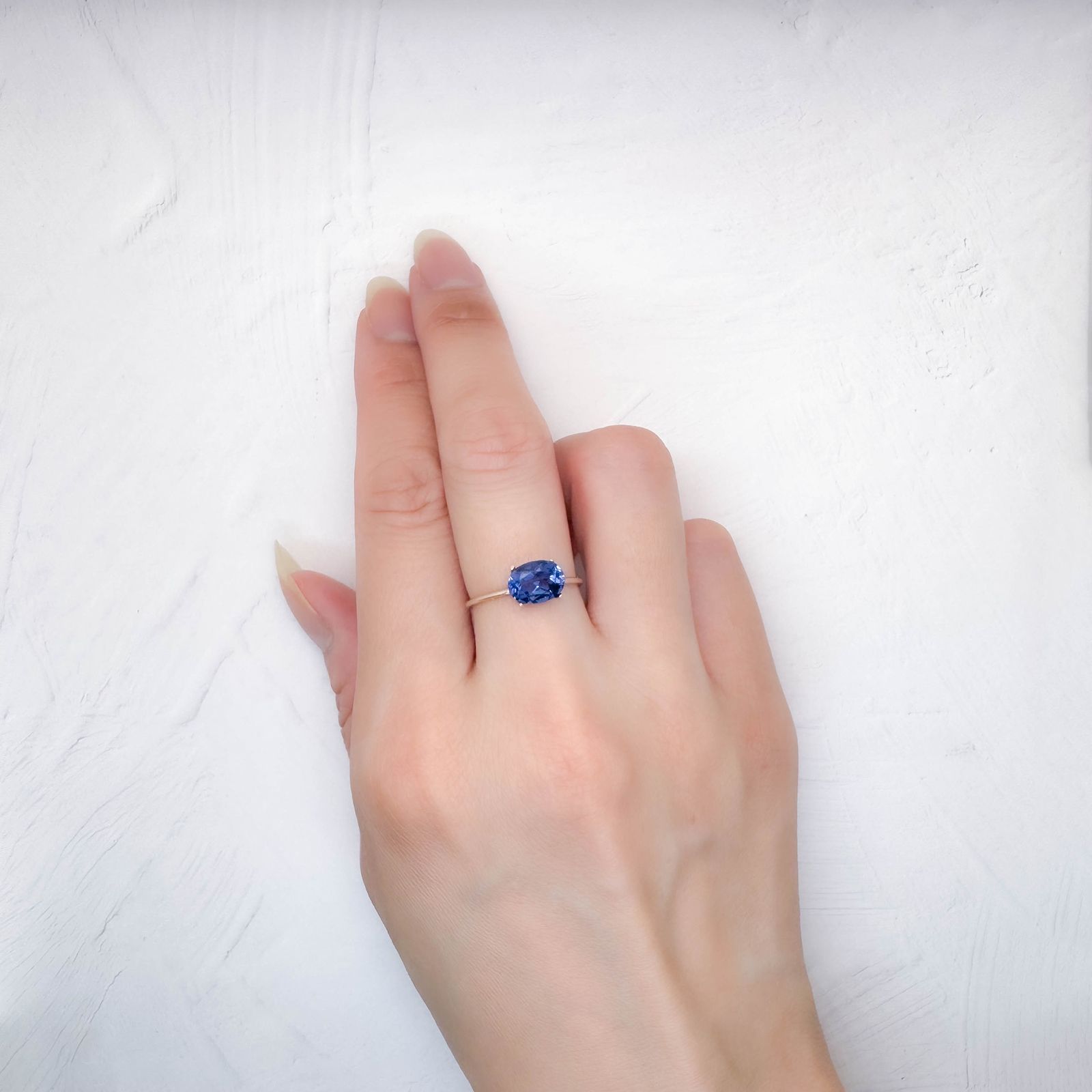 カラーチェンジフローライト ブラジル産 1.61ct / 8.1x6.1mm前後 [250530452]