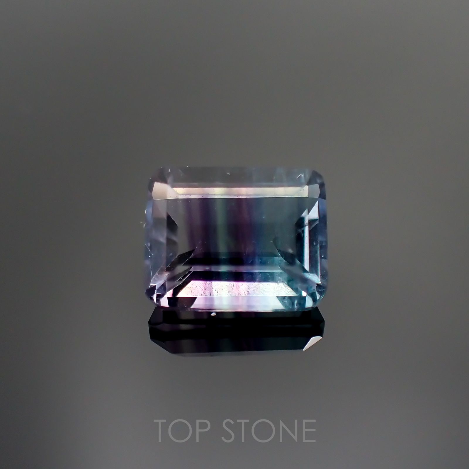 バイカラーフローライト ブラジル産 ルース 4.46ct[210913216]10.1×8mm前後