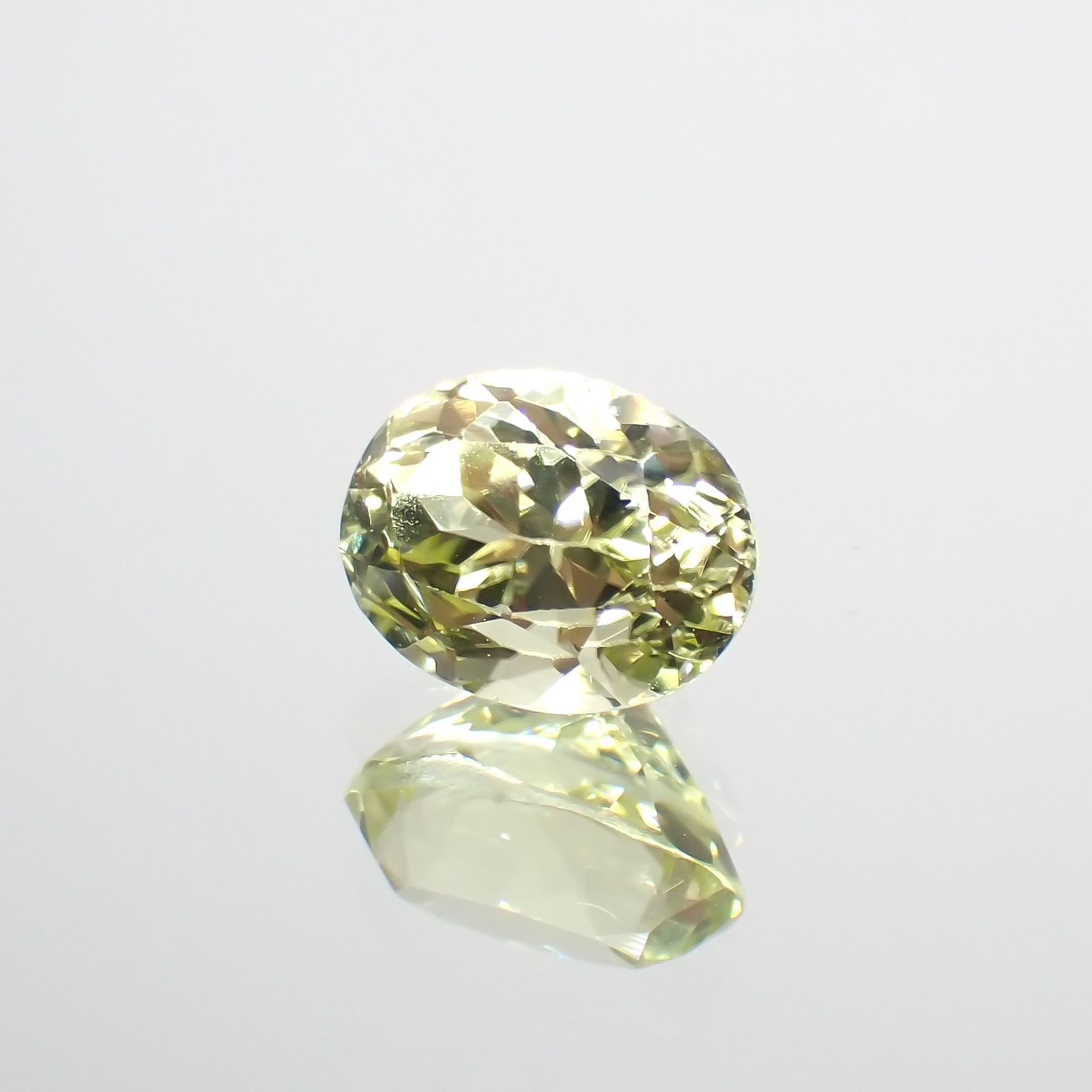 シリマナイト(宝石名シリマナイト)インド産 1.73ct 識別済[211113694]7.8x6mm前後