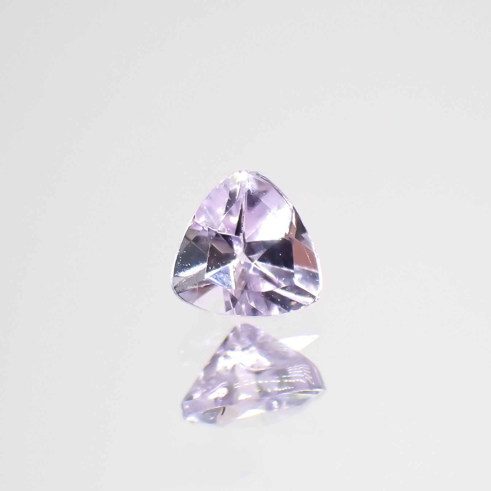 天然ゾイサイト 1.13ct 【ラベンダーパープル】