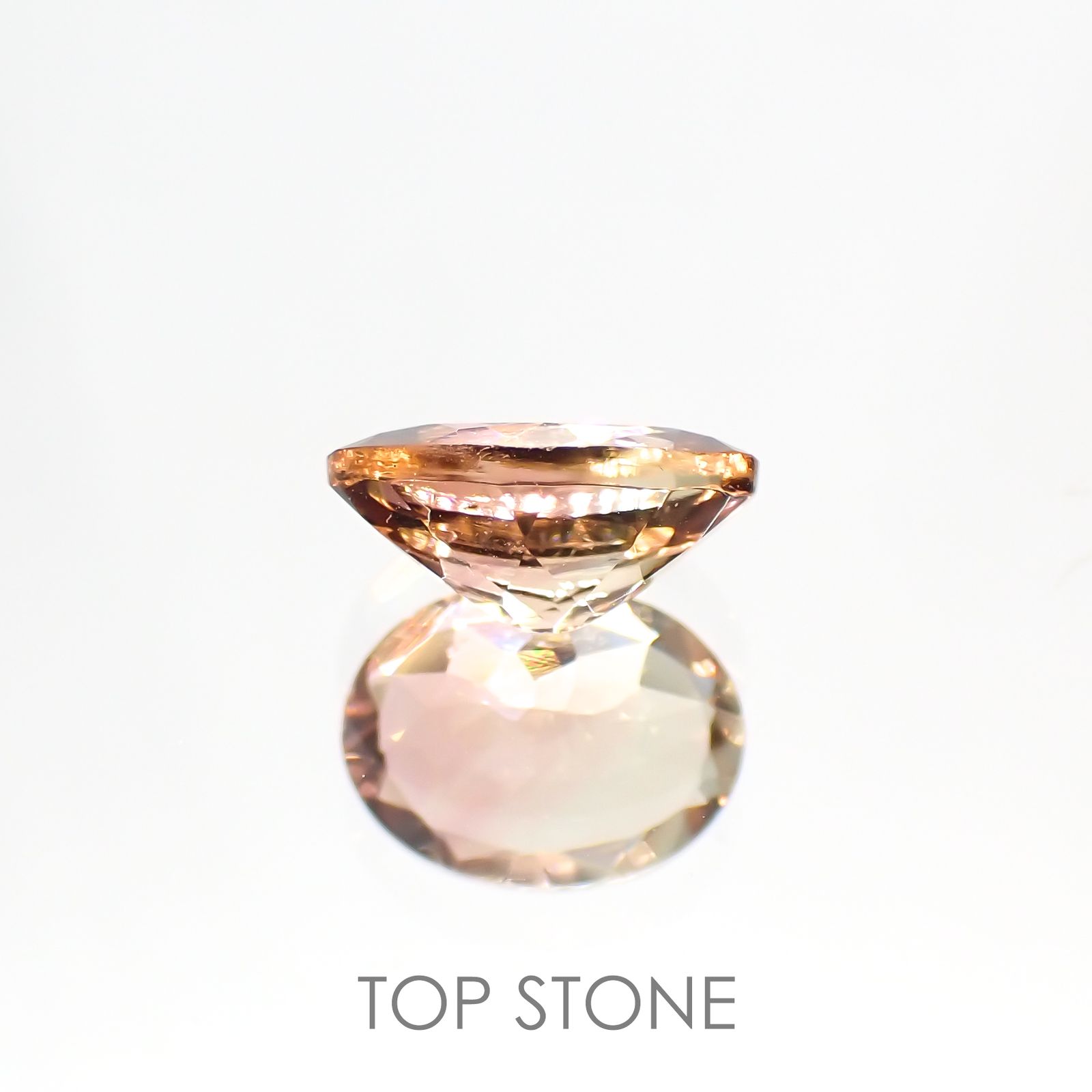 バイカラートルマリン(宝石名バイカラー・トルマリン) コンゴ民主共和国産 1.195ct ソ付(彩珠)[211013598]8.1×6.2mm前後