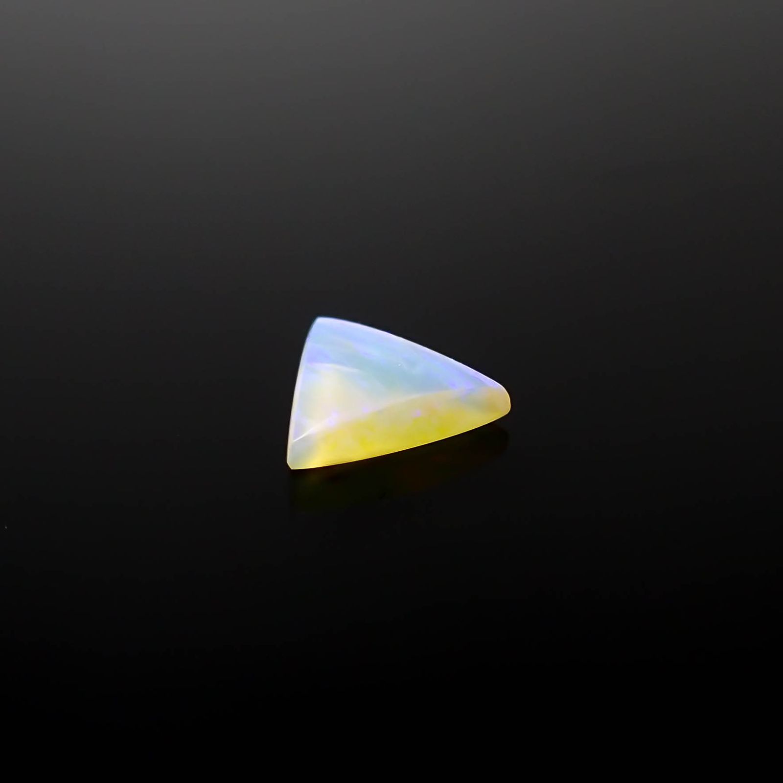 オパール オーストラリア産 0.34ct[240326640]6.8x6mm前後