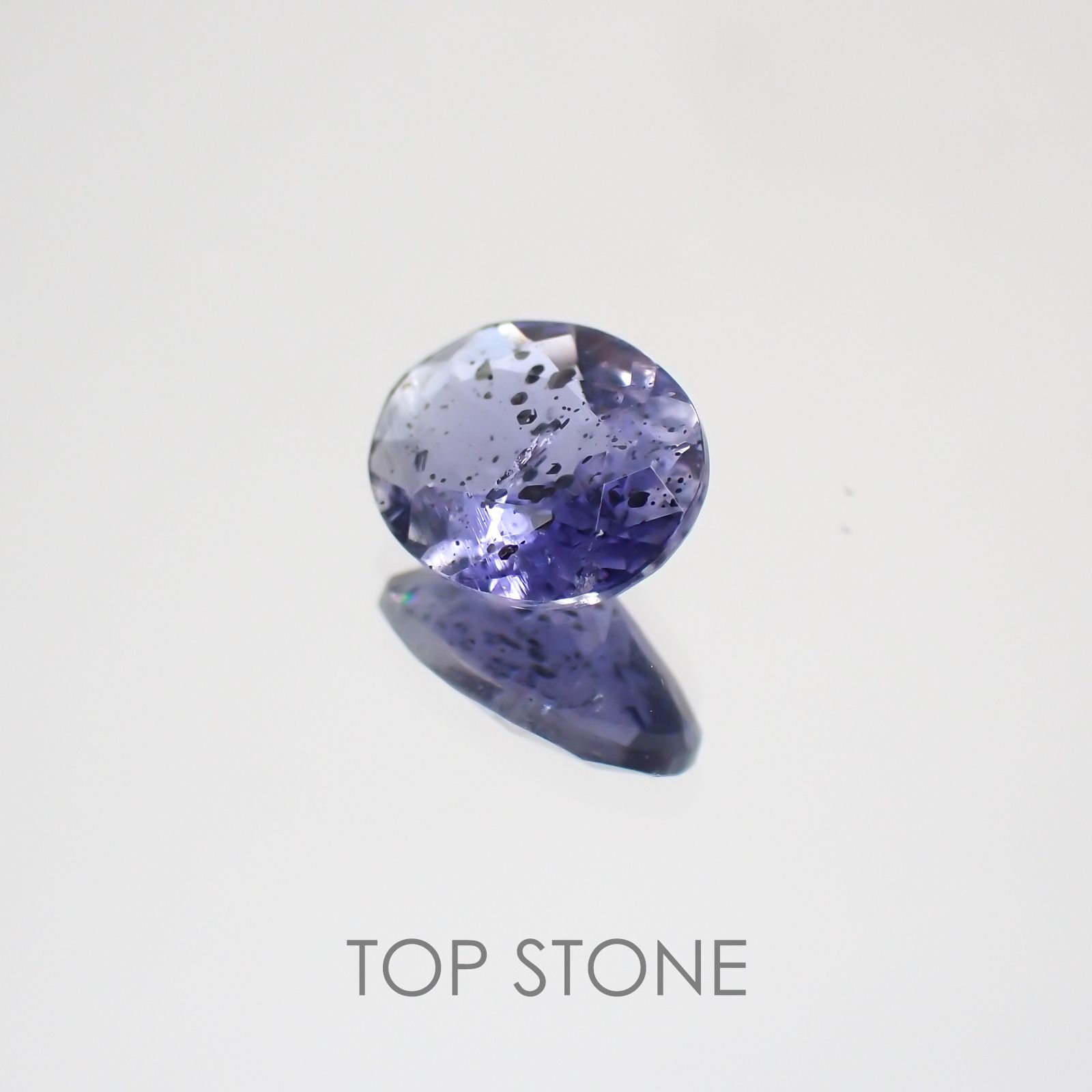 アイオライトサンストーン インド・ブラジル産 ルース 0.85ct[21019195]7.9×6mm前後
