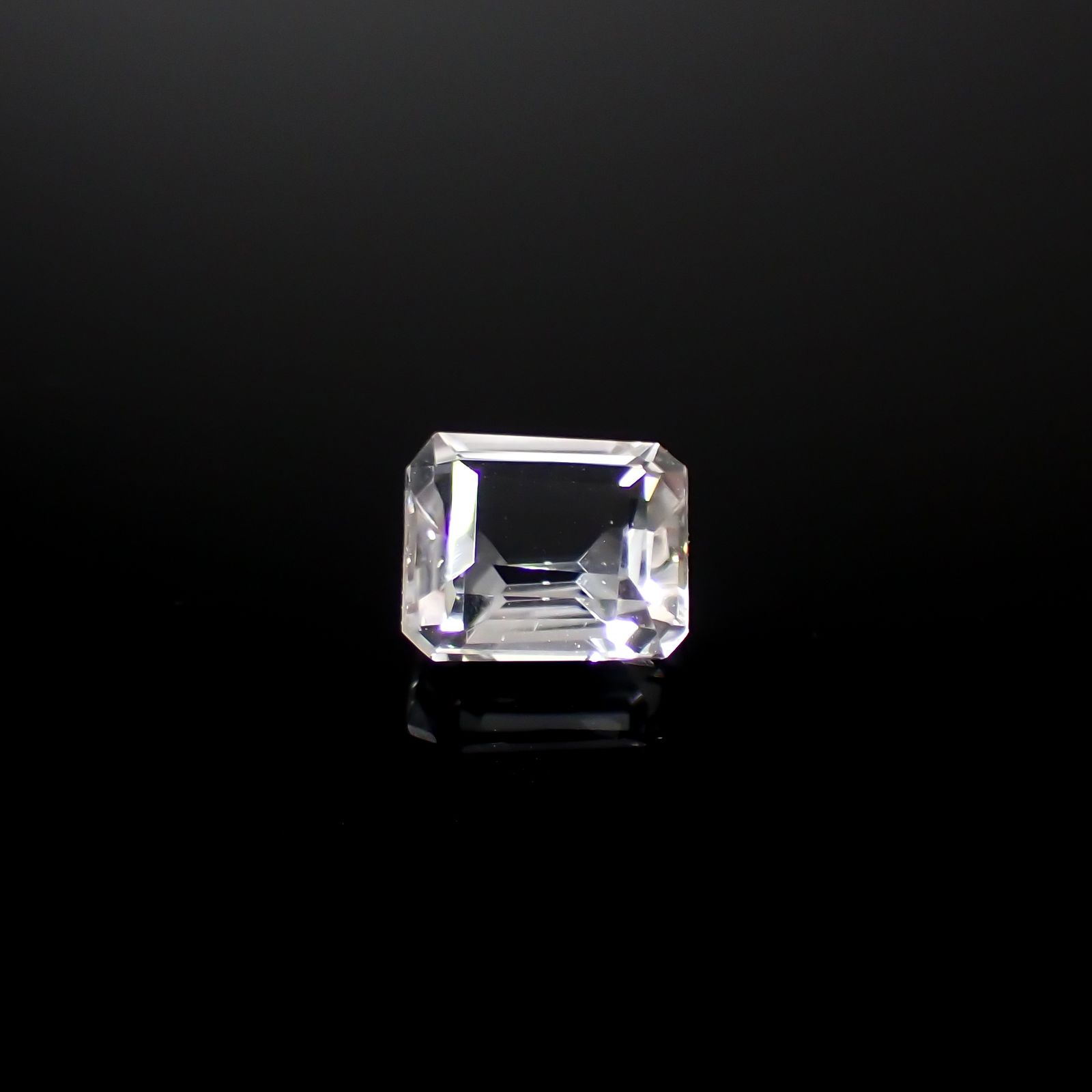 フェナカイト ブラジル産 0.97ct[240226274]6.3x5.5mm前後