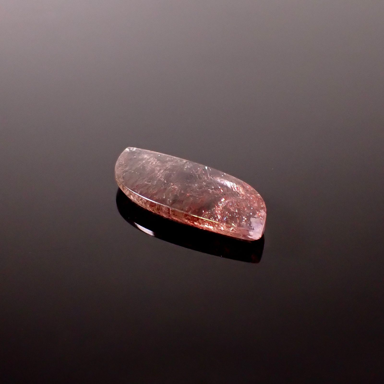 スーパーセブン ブラジル産 12.80ct / 28.8x12.8mm前後 [260231679]