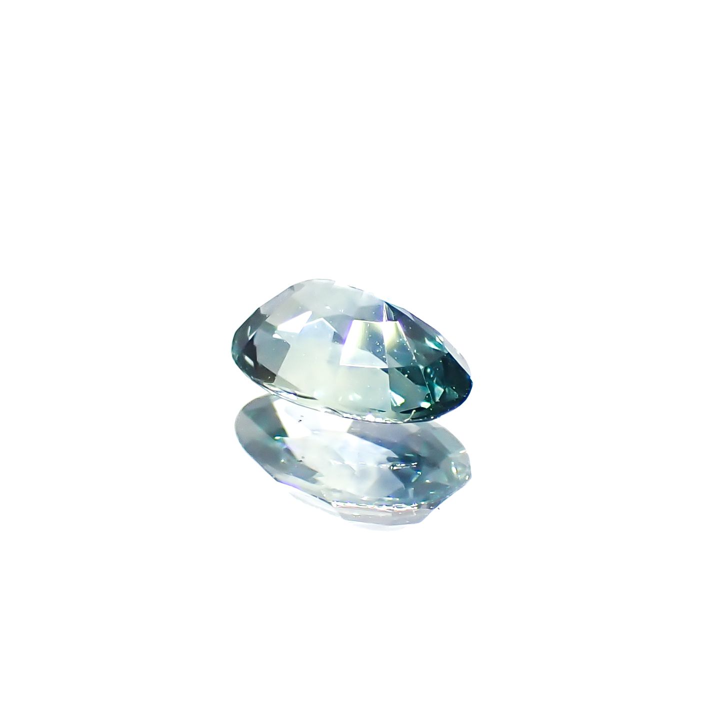 モンタナサファイア アメリカ・モンタナ州産 0.33ct[240928859]5.1x3.3mm前後