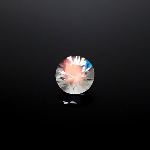 レインボームーンストーン(宝石名ラブラドライト)マダガスカル産 0.33ct 識別済[250129794]4.5x4.5mm前後