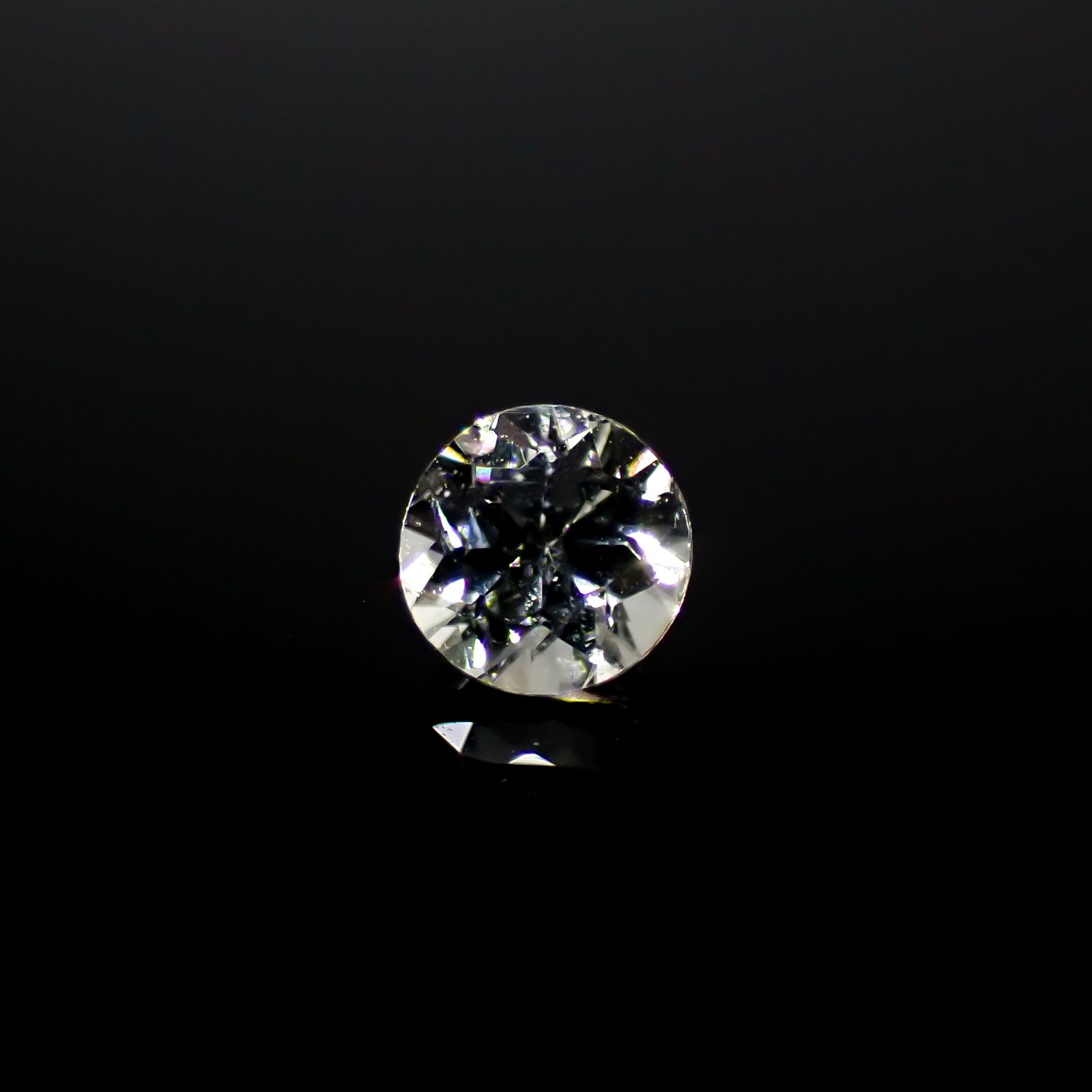 リューコガーネット ビルマ産 0.19ct[240728482]3.2x3.2mm前後