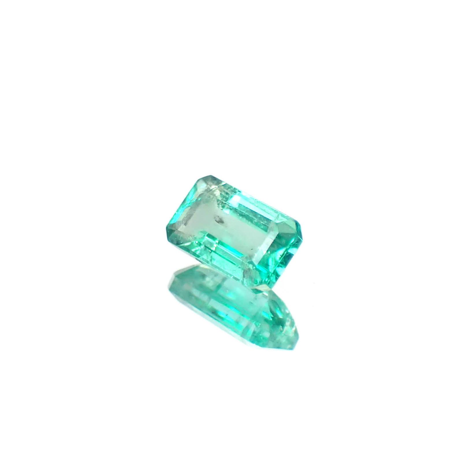 エメラルド ザンビア産 0.27ct [250430234]4.8x2.8mm前後