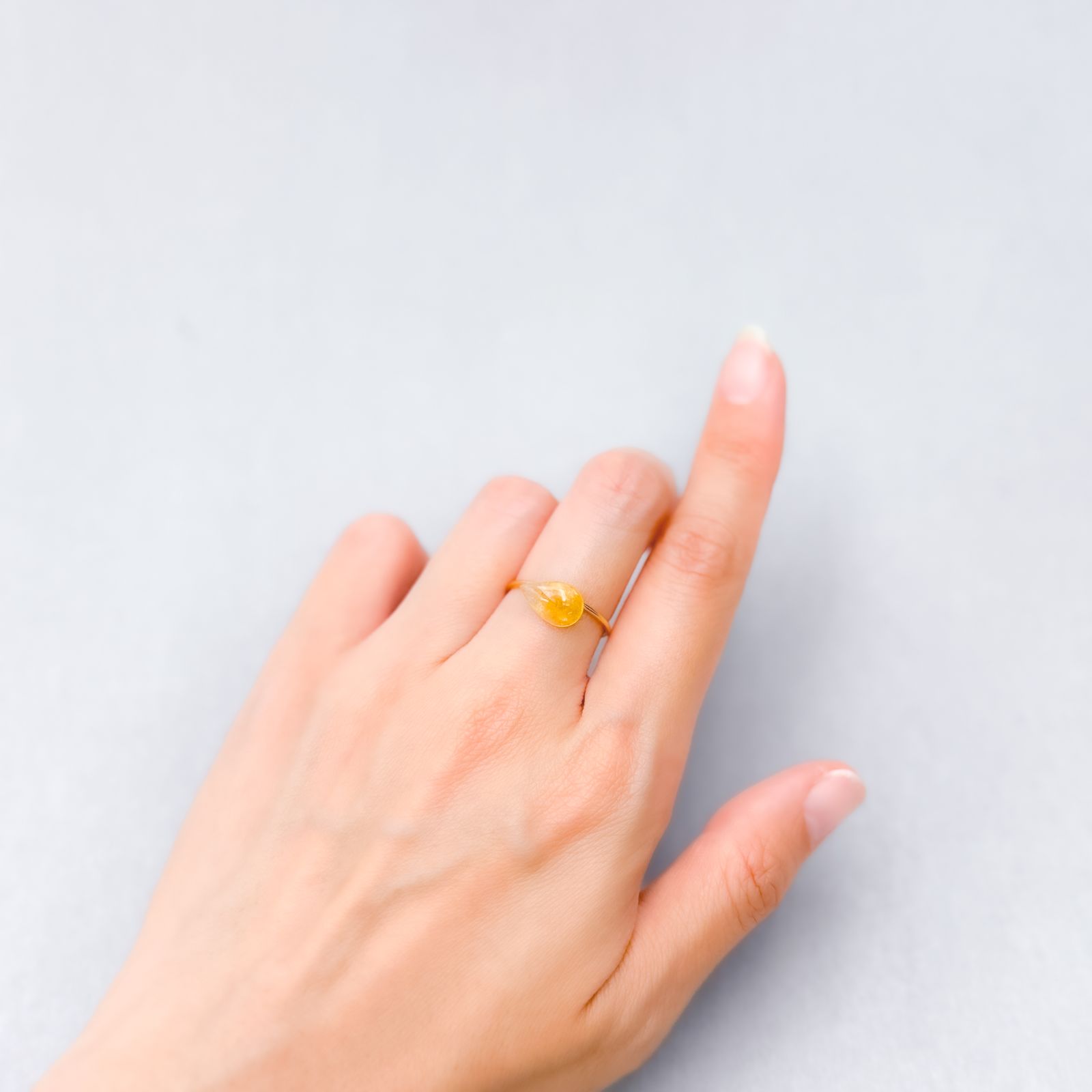 北海道石(北海道オパール) 北海道河東郡鹿追町然別産 1.23ct [250530382]10.8x7.1mm前後
