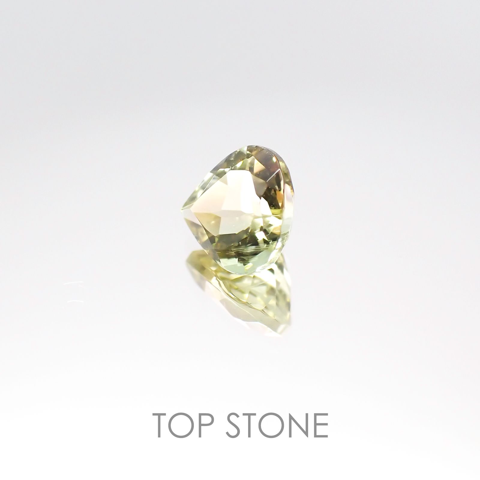 バイカラートルマリン ブラジル産 ルース 0.82ct[20106802]6.1×5.9mm前後