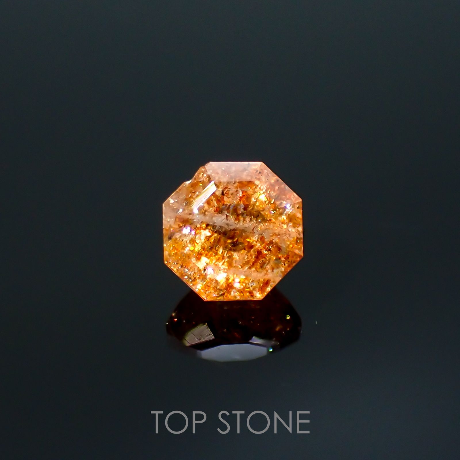 ◇オクタゴンカット◇イリュージョンサンストーン インド産 0.54ct[220115495]5x5mm前後