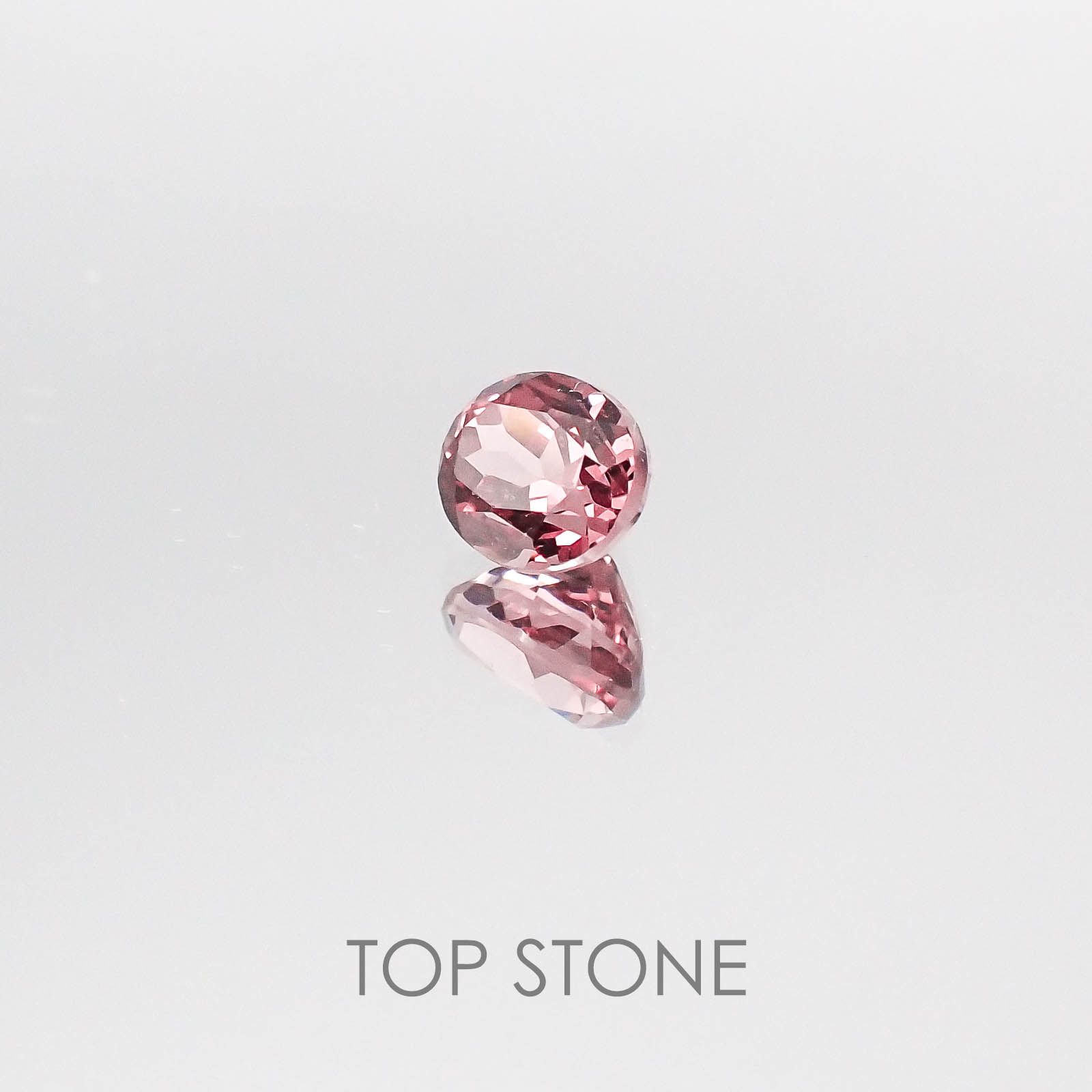 カラーチェンジマラヤガーネット タンザニア産 ルース 1.07ct[20074271]6.1×5.2mm前後
