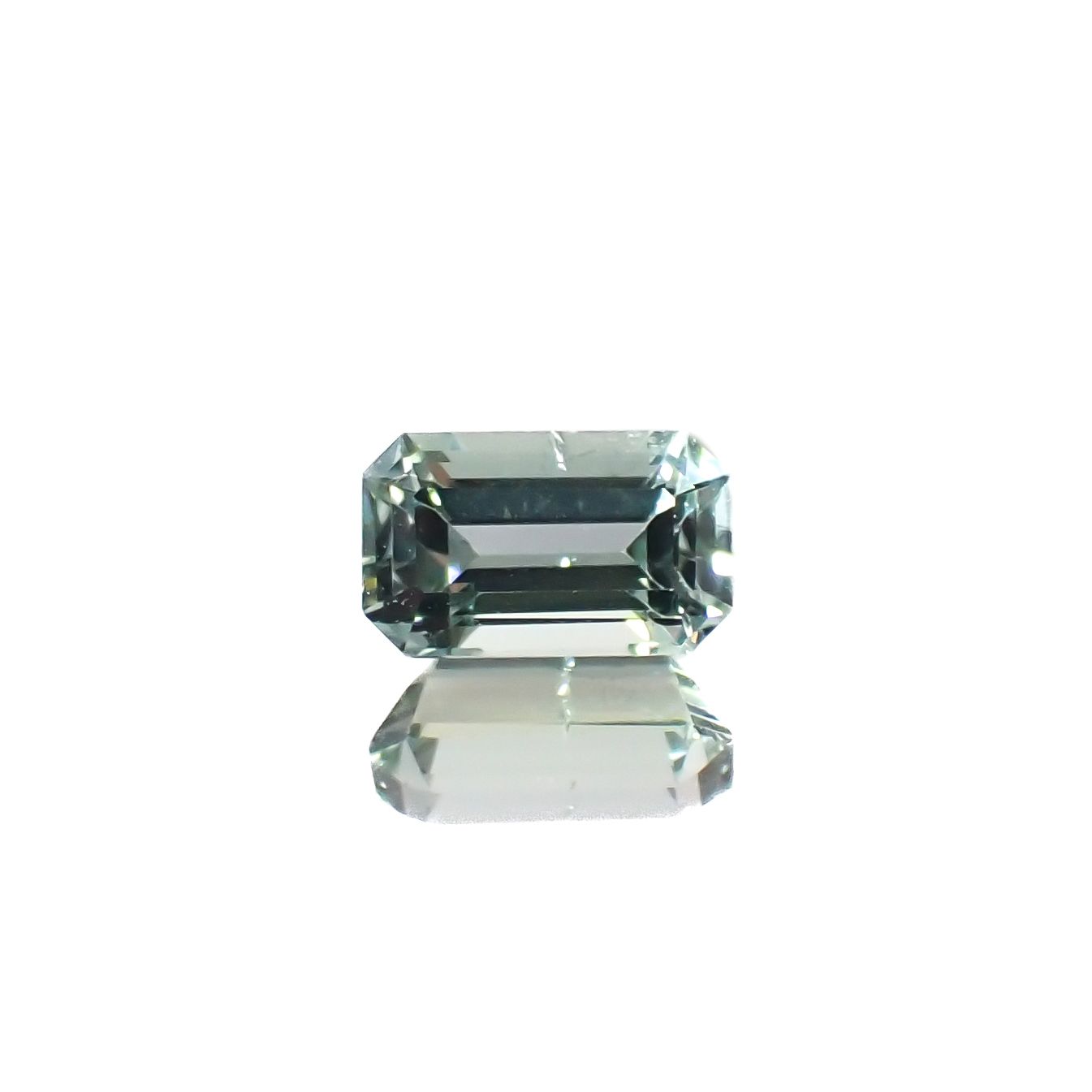 バナジウムコーネルピン(宝石名コーネルピン)タンザニア産 0.59ct 識別済[240326555]6x3.7mm前後