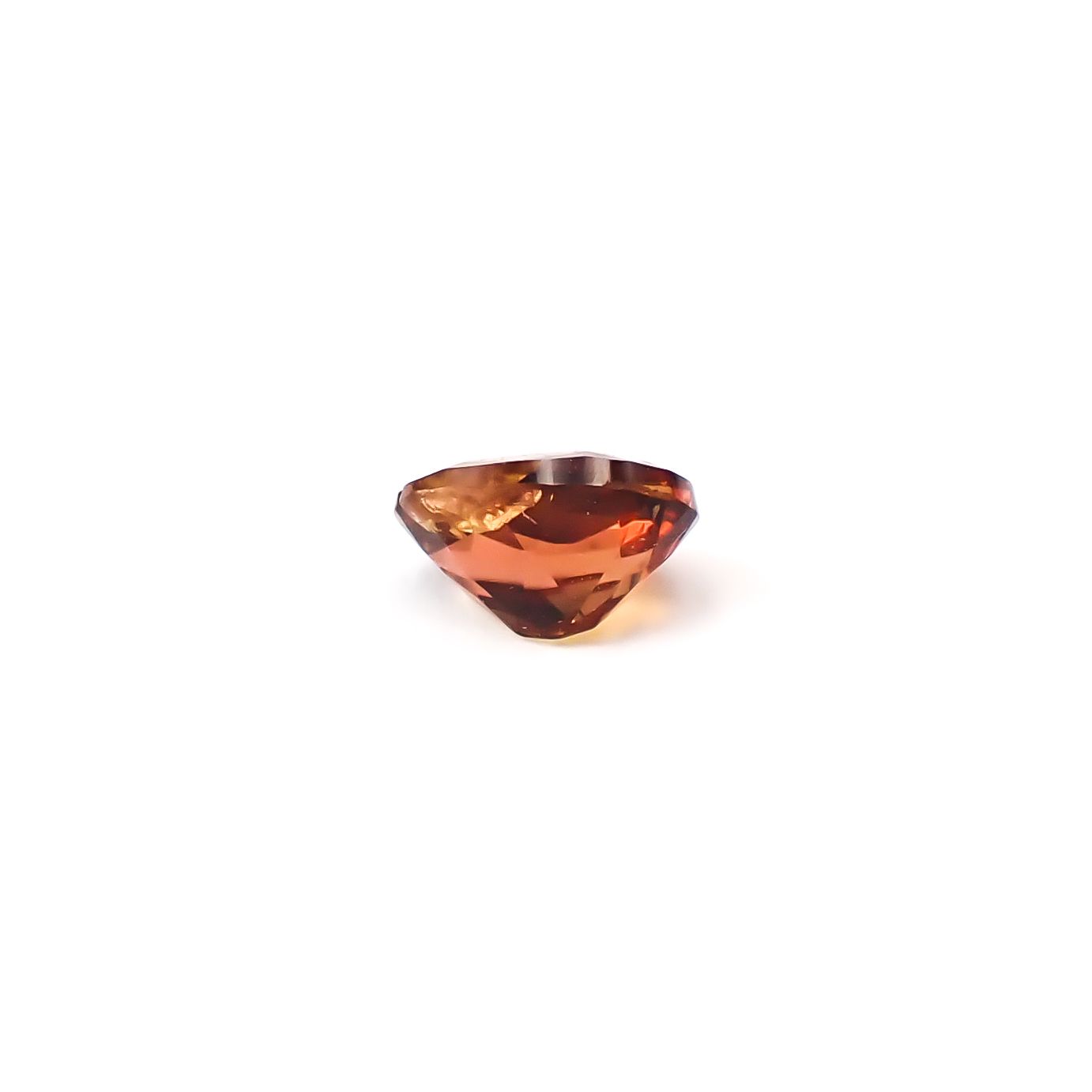 ゴールデンアイオライト(宝石名コーディエライト)マダガスカル産 識別済 0.20ct / 4.4x3.3mm前後 [260532191]