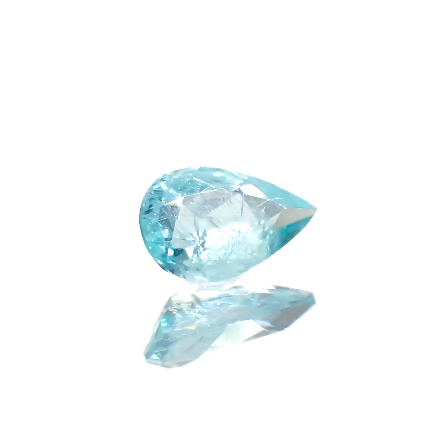 パライバトルマリン(宝石名トルマリン/別名パライバ・トルマリン)ブラジル・パライバ州バターリャ鉱山産 0.076ct 識別済[230622335]3.8x2.4mm前後