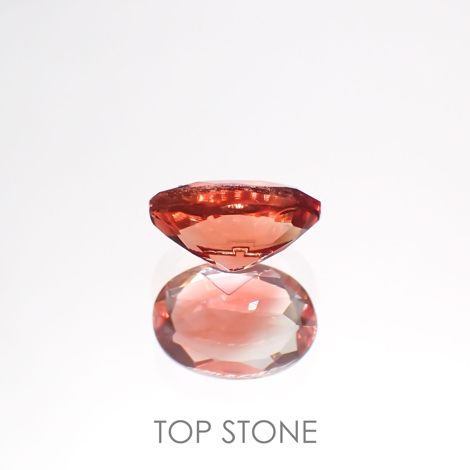 オレゴンサンストーン(宝石名ラブラドライト) アメリカ・オレゴン州産 0.72ct 識別済[20073597]7.1×5.1mm前後