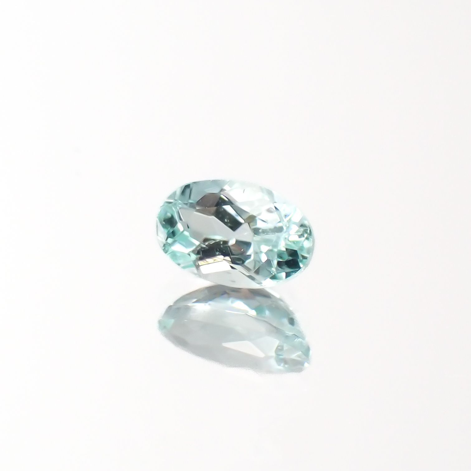 パライバトルマリン モザンビーク産 0.27ct[230220372]5.1x3.1mm前後