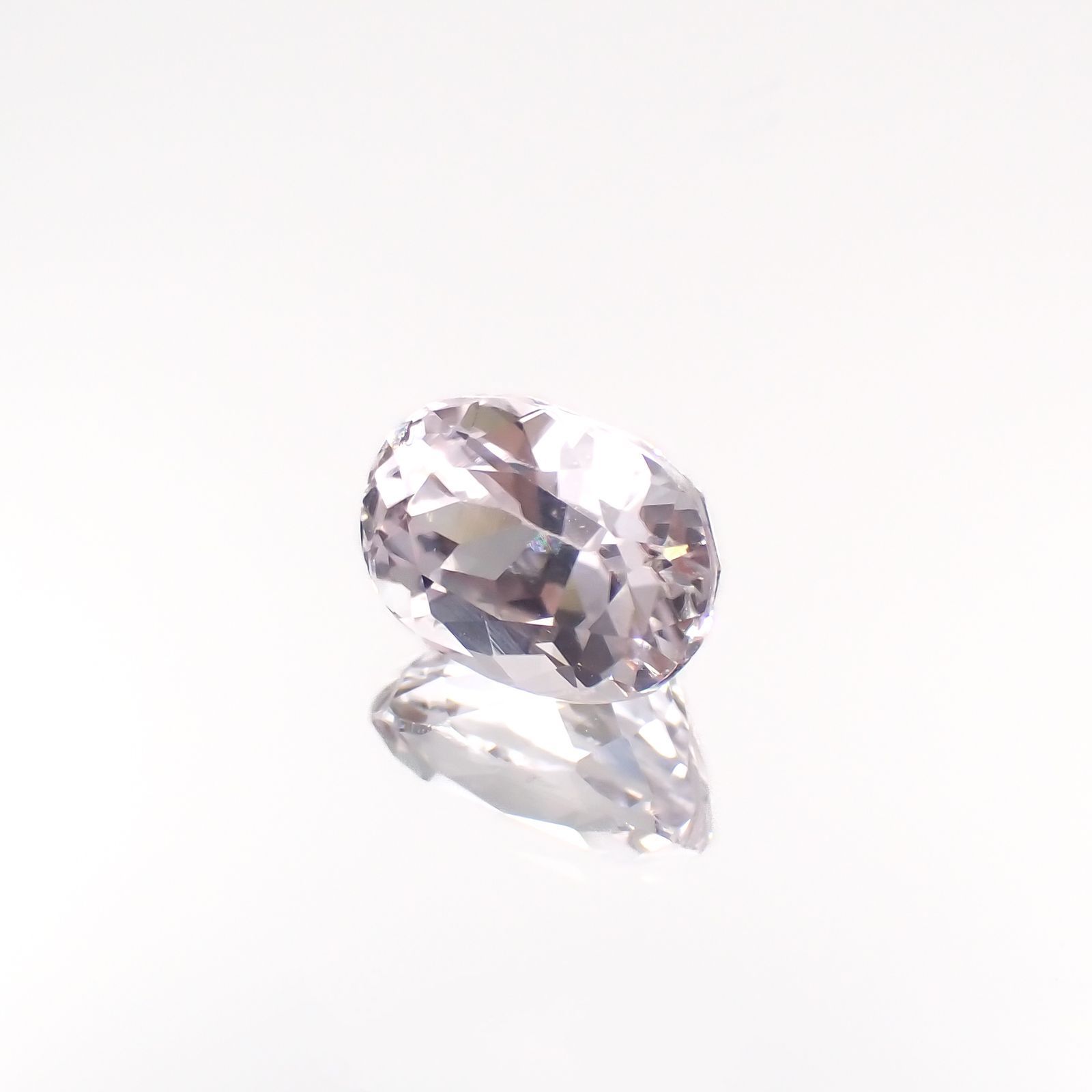 クンツァイト アフガニスタン産 2.18ct[240219608]8.5x6.2mm前後