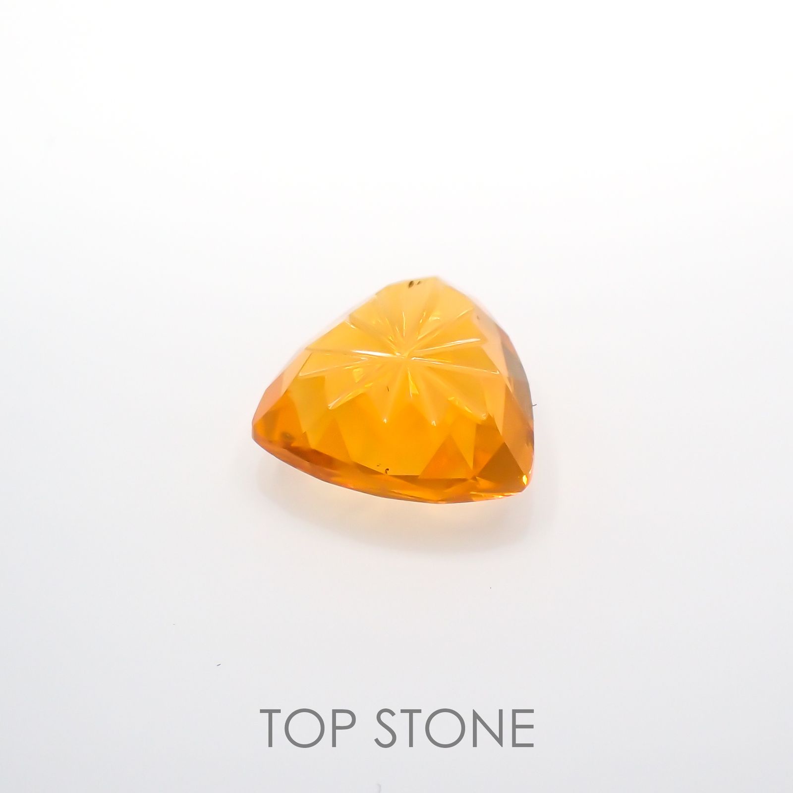 ◇甲州貴石切子Plus Three◇ファイヤーオパール カード付き(宝石名ファイヤー・オパール)メキシコ産 1.25ct 識別済[220114598]8.5x8.6mm前後