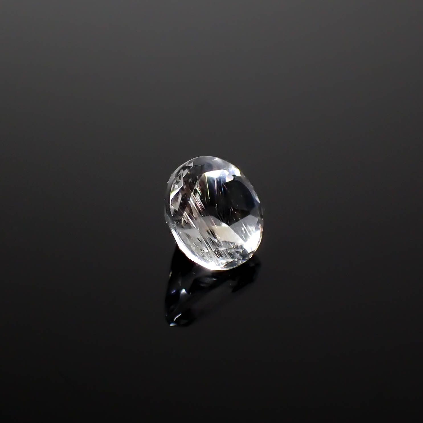 ゴッシェナイト パキスタン・ヒマラヤ産 0.86ct [240527448]6.1x6.1mm前後