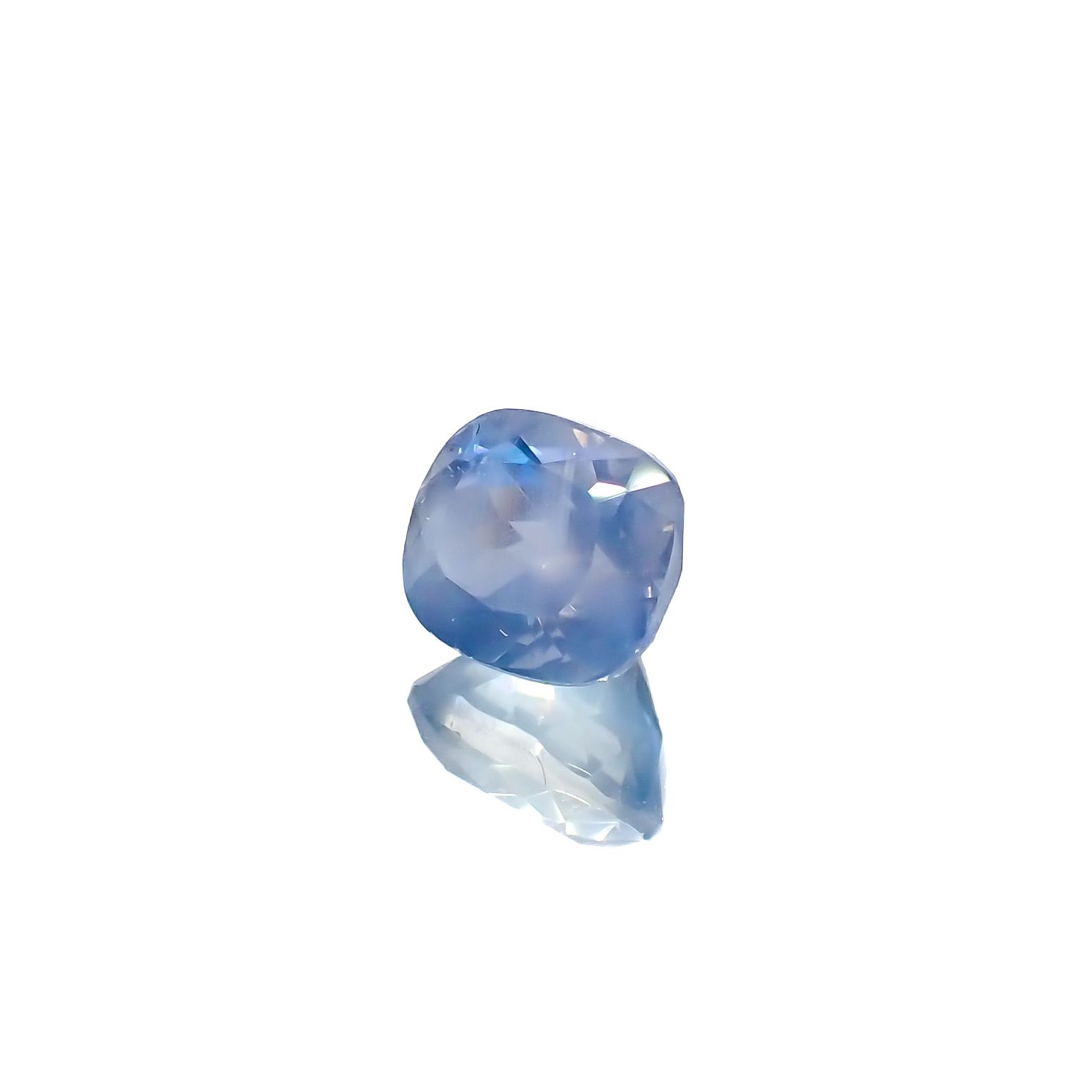 アパタイト キャッツアイ フルオレッセンス ジンバブエ産 2.76ct[240527582]8.2x7.1mm前後