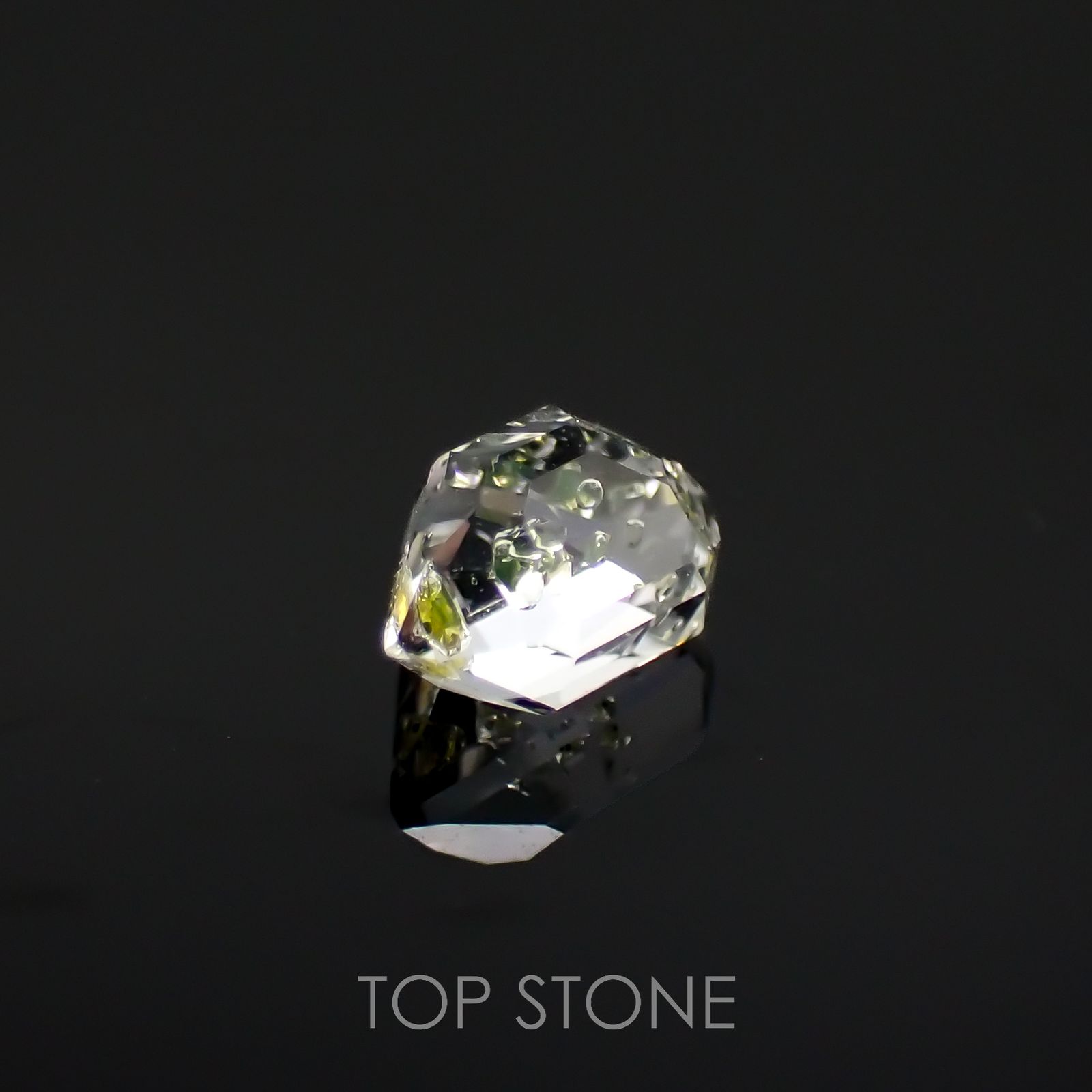 ◇カスタムカット◇オイルインクォーツ パキスタン産 0.34ct[221018529]5.5x3.5mm前後