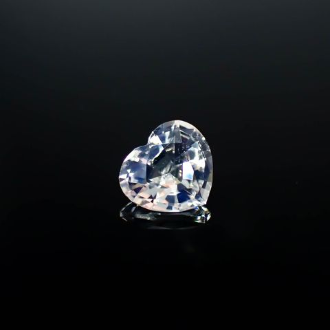 レインボームーンストーン ザンビア産 0.64ct [250730912]5.8x6.4mm前後