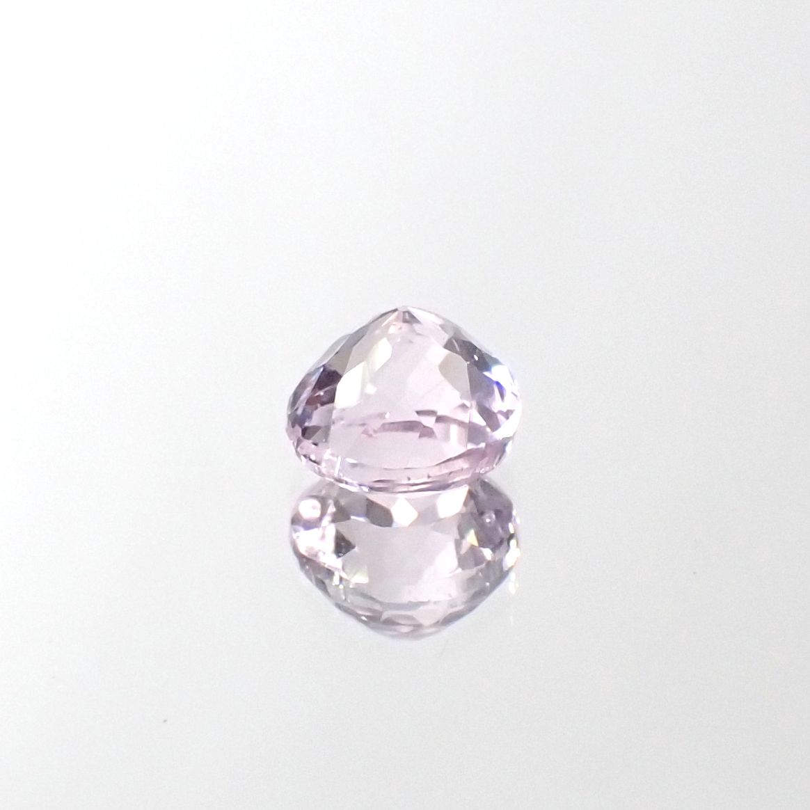 クンツァイト アフガニスタン産 1.13ct[231224773]6.1x6.1mm前後