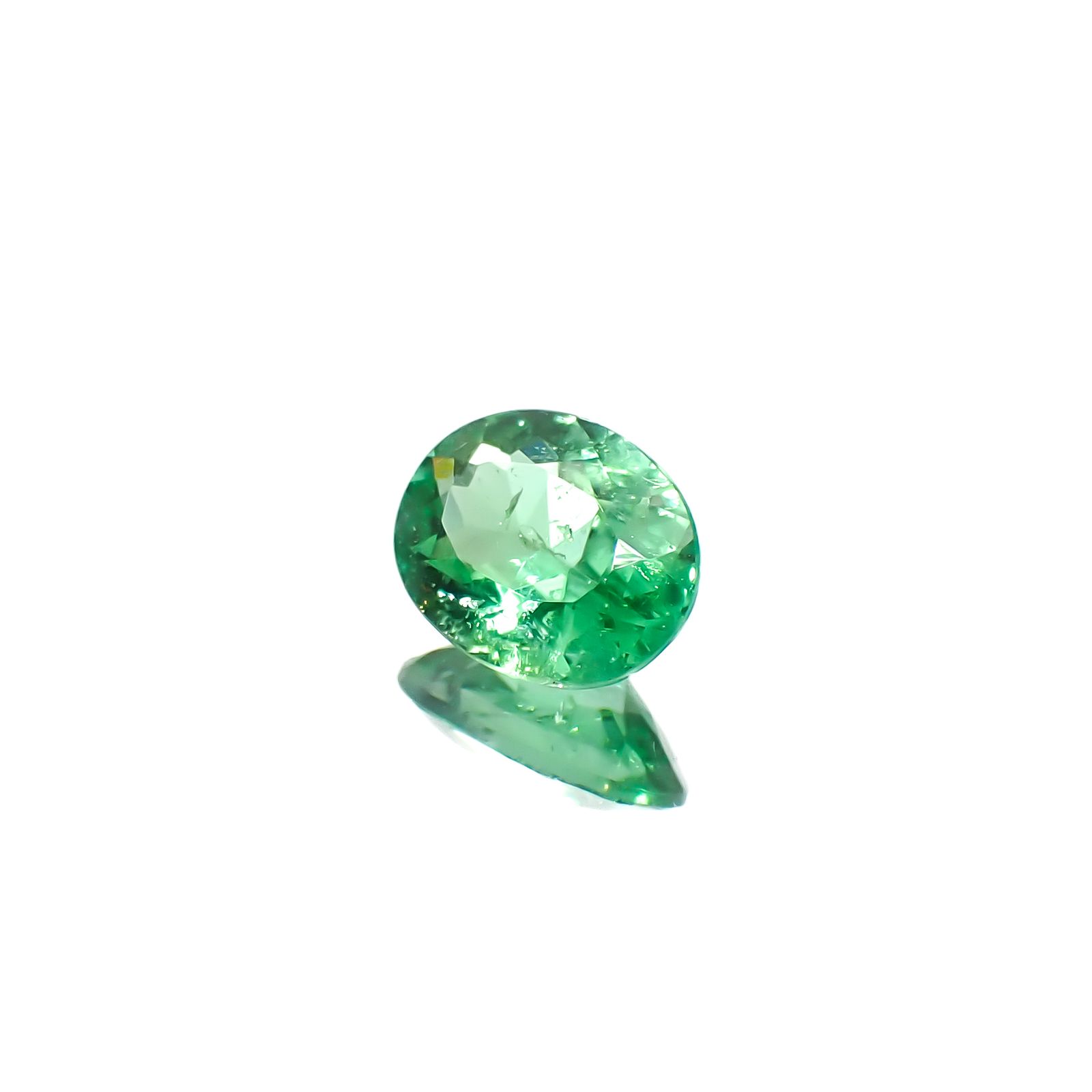 パライバトルマリン ブラジル・パライバ州バターリャ鉱山産 0.54ct[240928734]6.1x4.7mm前後