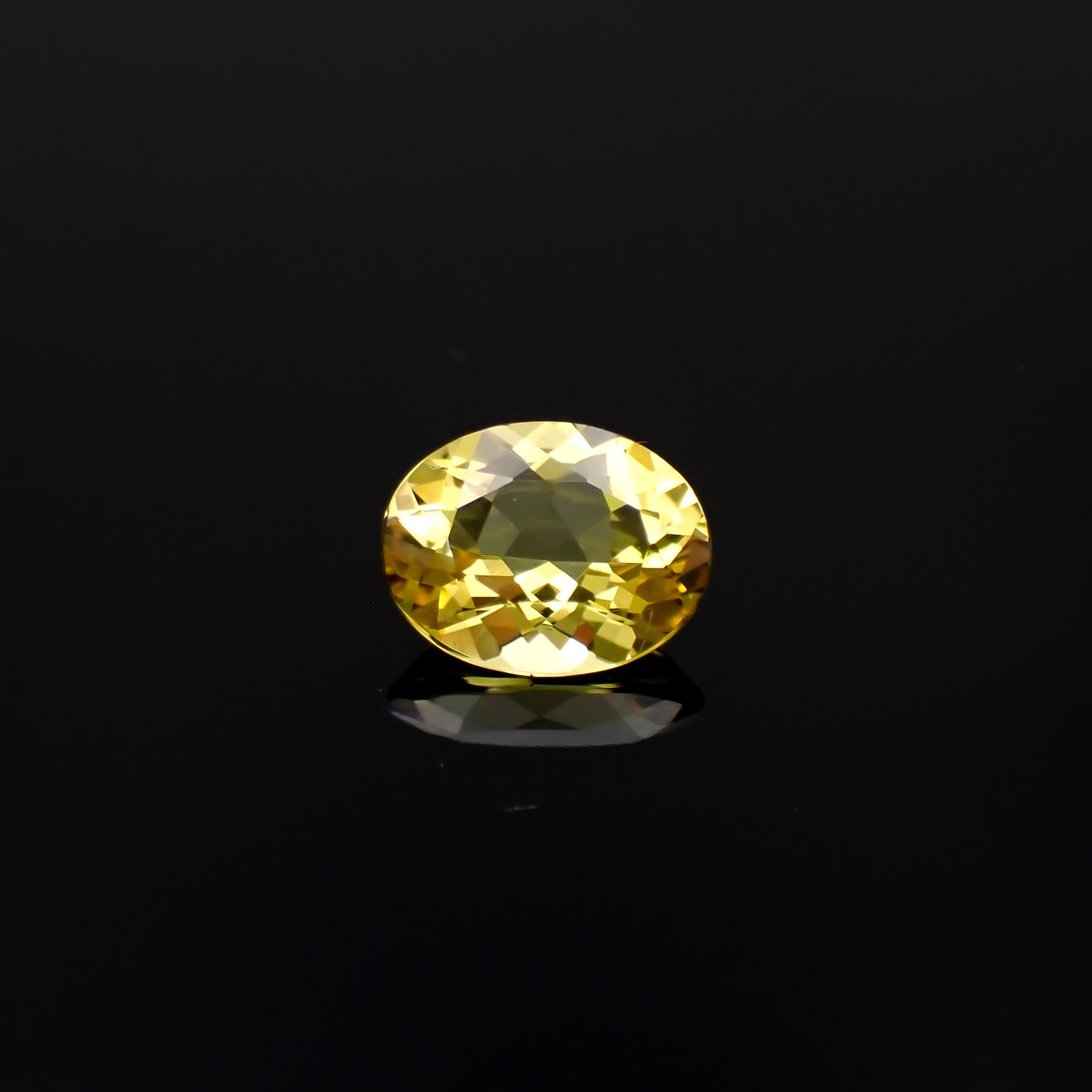 イエローベリル ブラジル産 2.05ct[240728553]10x7.8mm前後