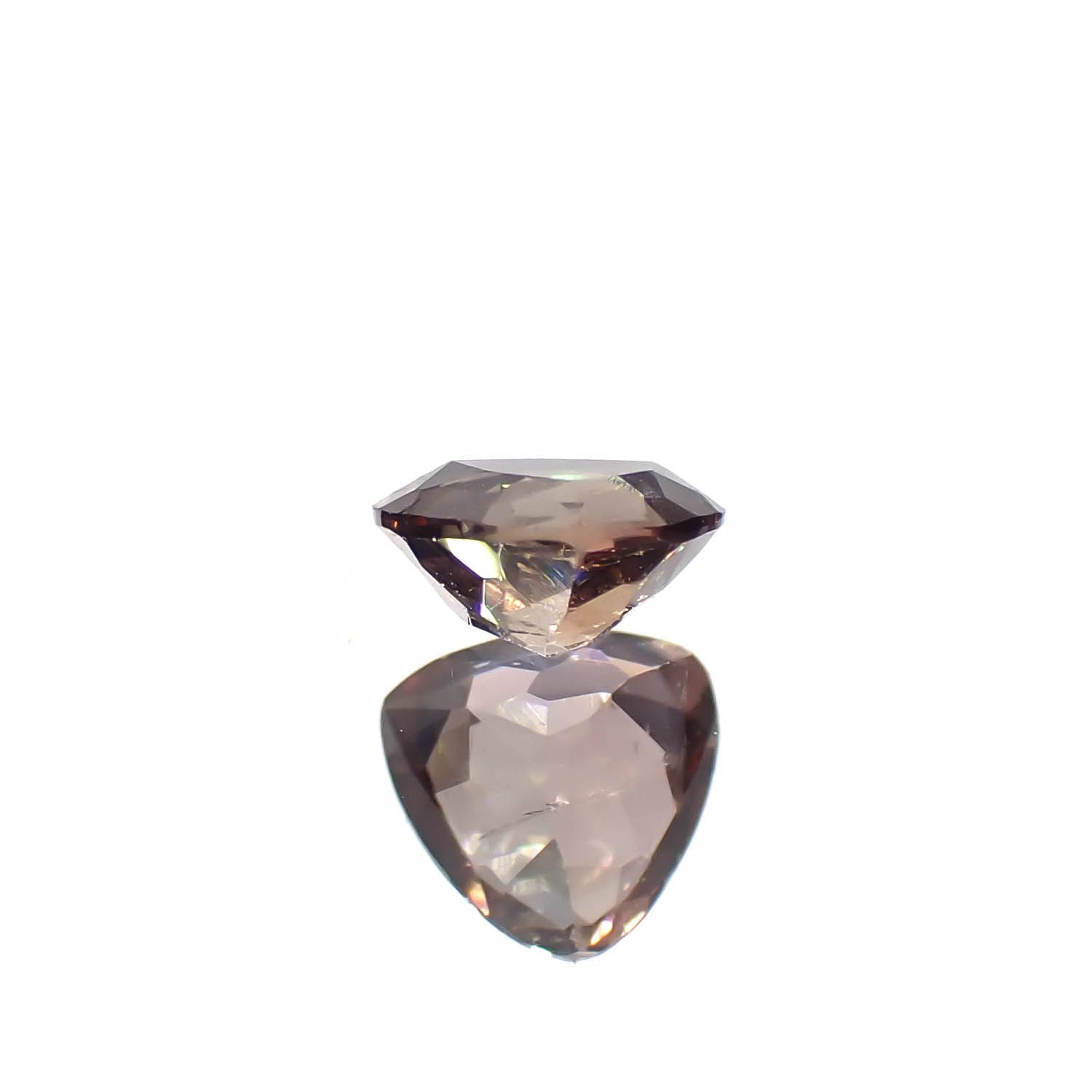 アキシナイト パキスタン産 0.31ct[240628353]4.5x4.4mm前後