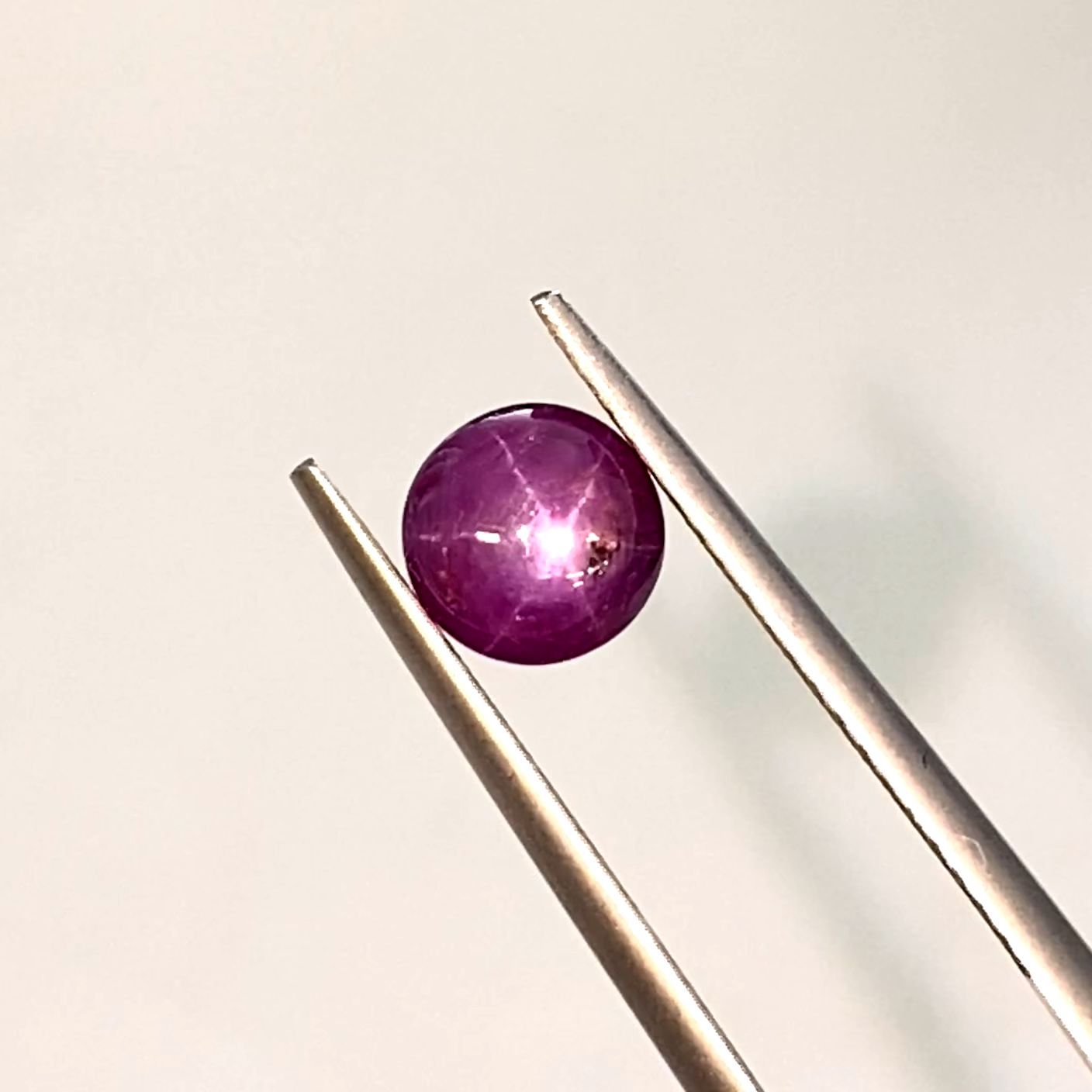 スタールビー(宝石名スター・ルビー)インド産 1.47ct 識別済
