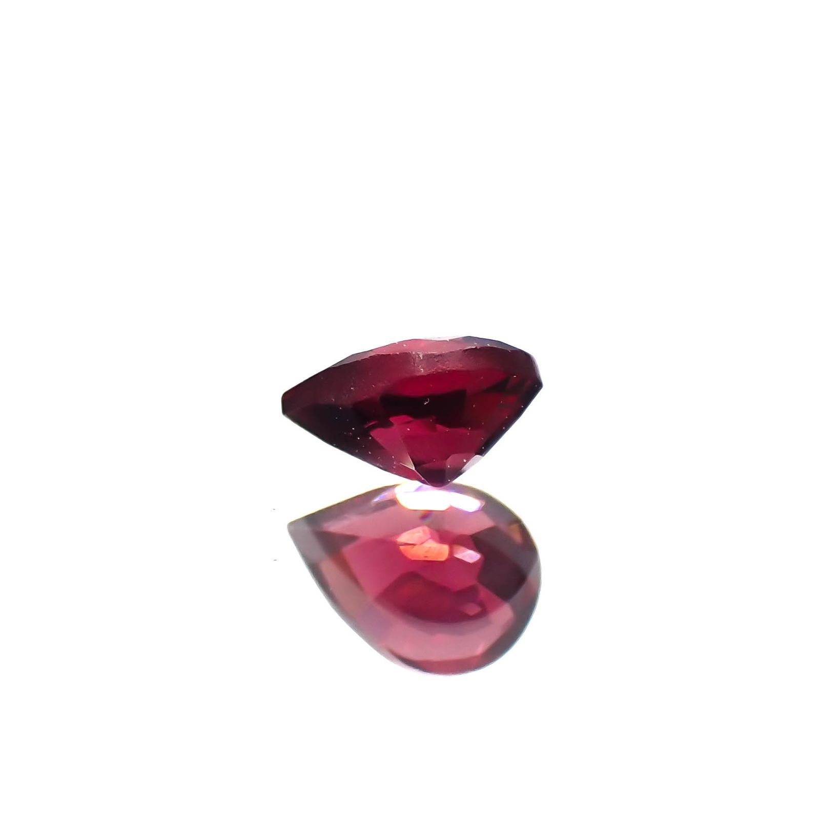 レッドスピネル ビルマ産 0.19ct[230722614]4.1x3.1mm前後