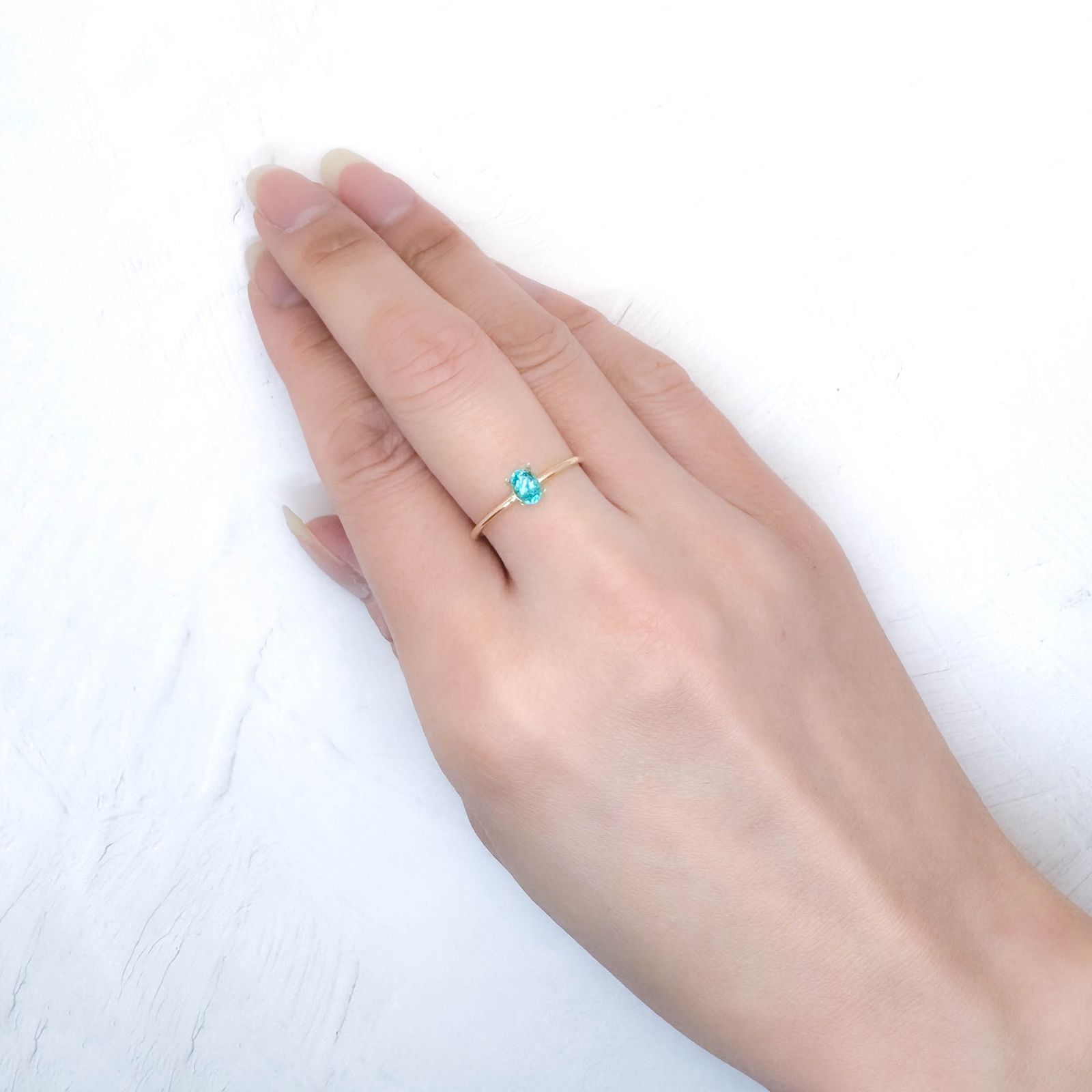 パライバトルマリン(宝石名トルマリン/別名パライバ・トルマリン)ブラジル・キントス鉱山産 GIA鑑付 0.29ct / 4.98x3.53mm前後 [251031353]