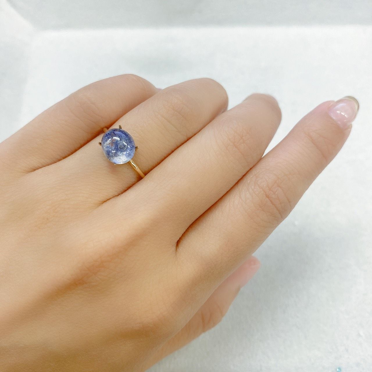 デュモルチェライトインクォーツ ブラジル産 ルース 2.4ct[210812221]9.3×7.8mm前後