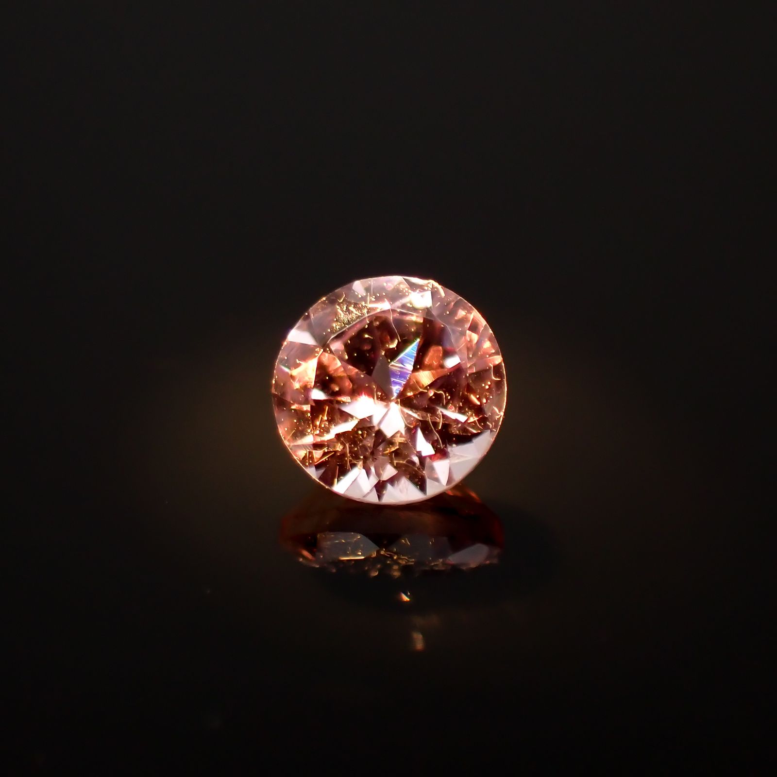 ドラゴンガーネット タンザニア産 0.27ct[230421444]3.6x3.6mm前後